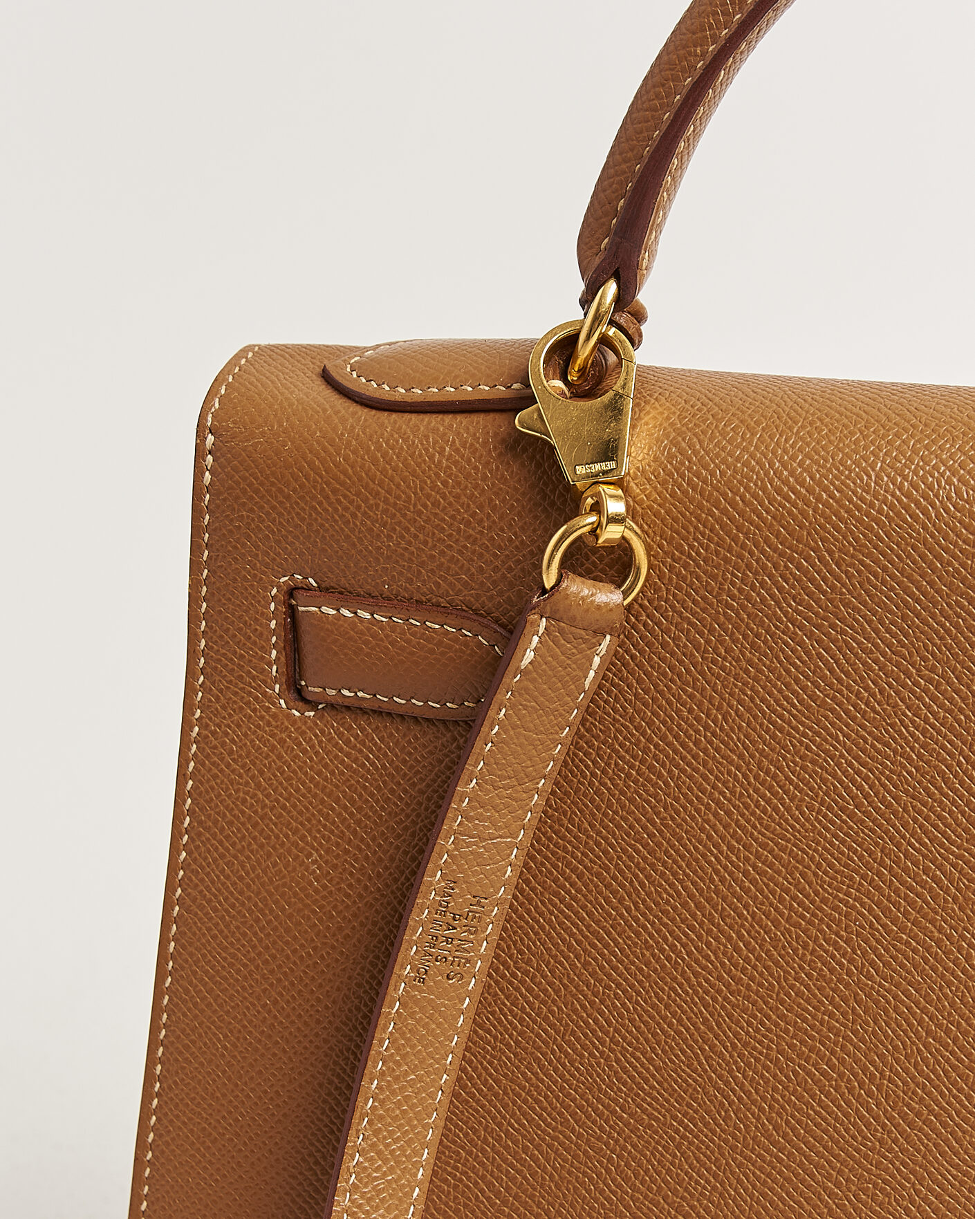 Herre | Pre-Owned & Vintage Bags | Hermès Pre-Owned | Kelly 32 Courchevel Leather Gold