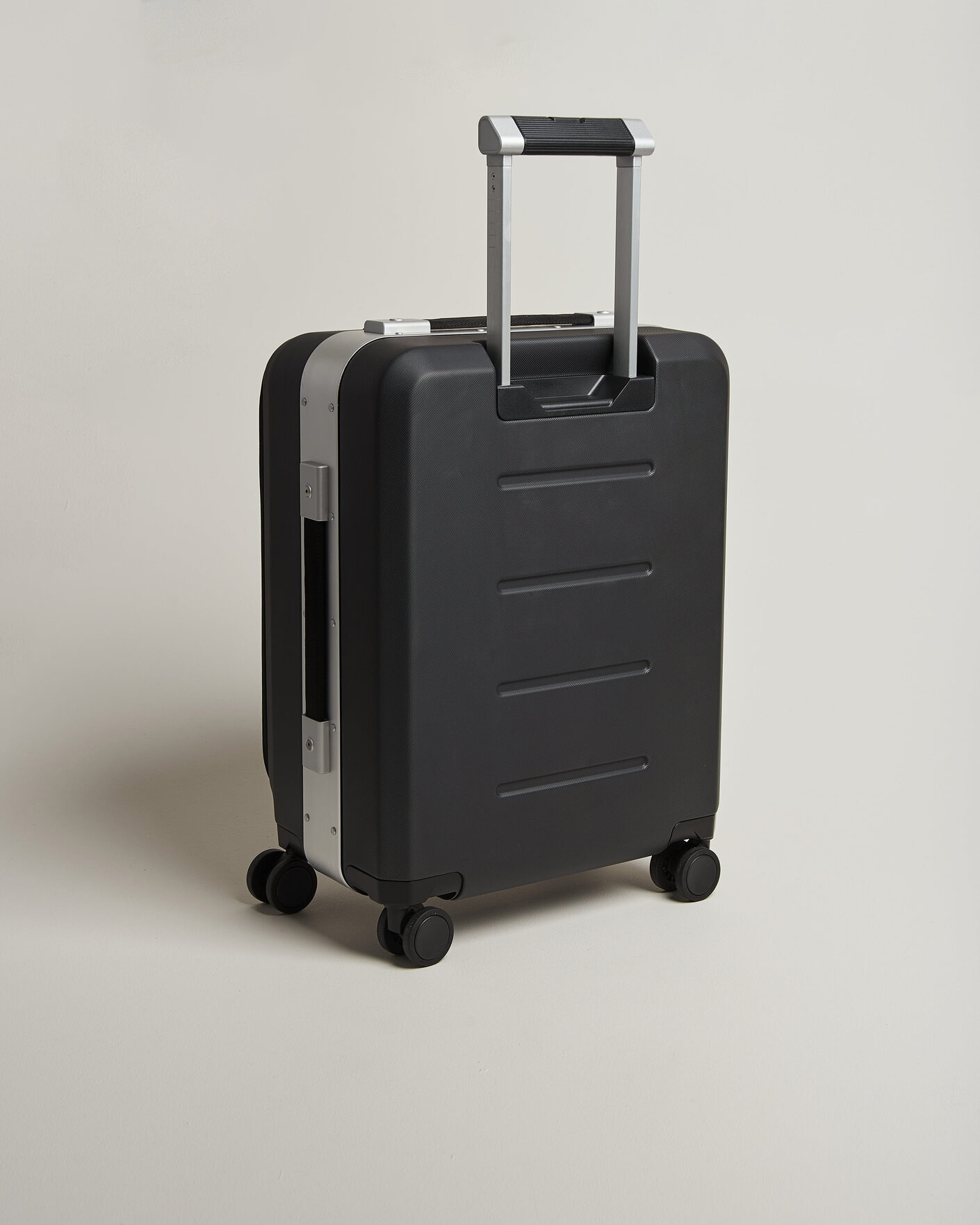 Herre | Vesker | DB | Ramverk Pro Front-Access Carry On Silver/Black