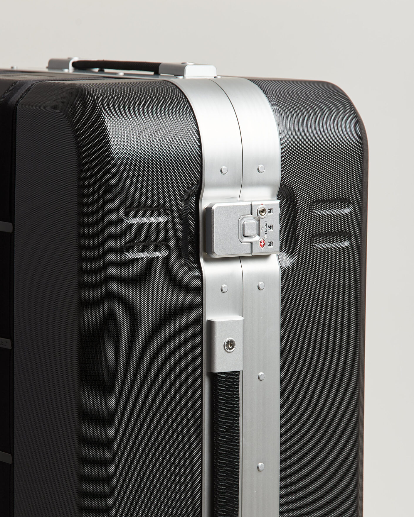 Herre | Vesker | DB | Ramverk Pro Check-In Luggage Large Silver/Black