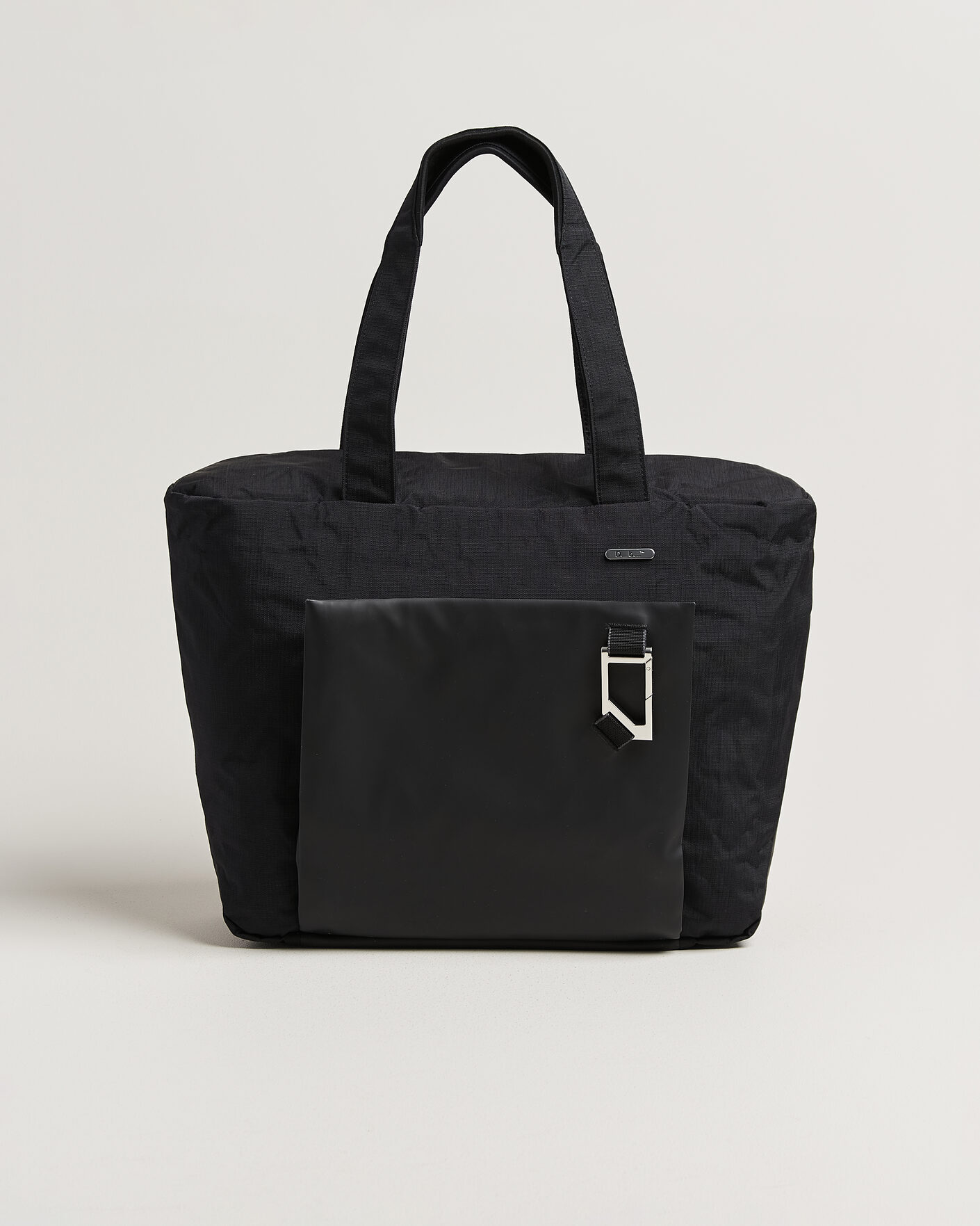 Herre | Vesker | DB | Entour Tote 22L Black Out