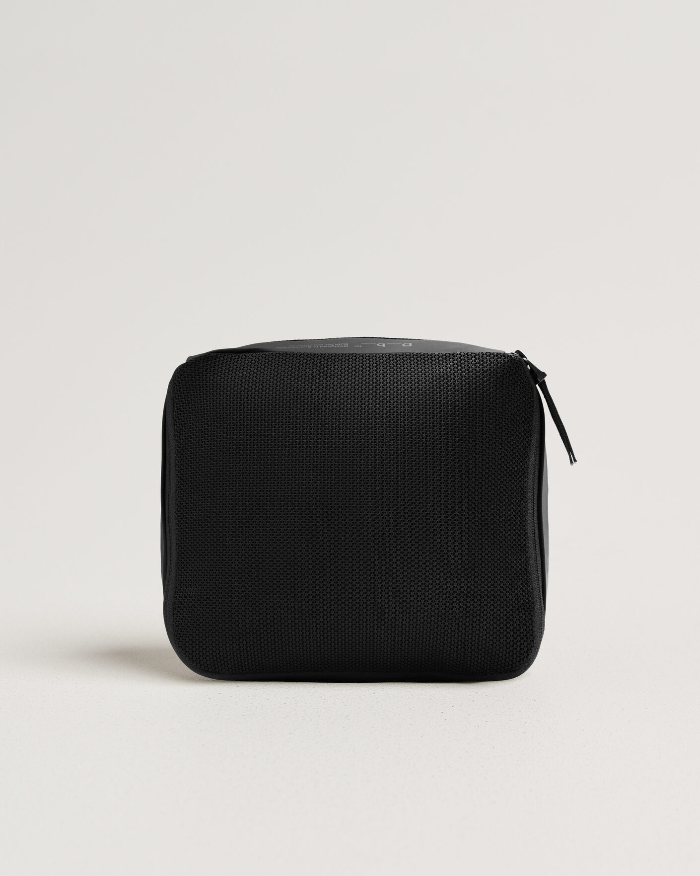 Herre | Vesker | DB | Essential Packing Cube M Black Out