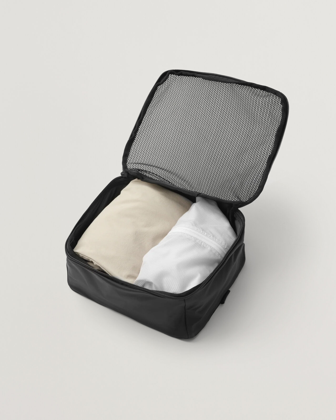 Herre | Vesker | DB | Essential Packing Cube M Black Out