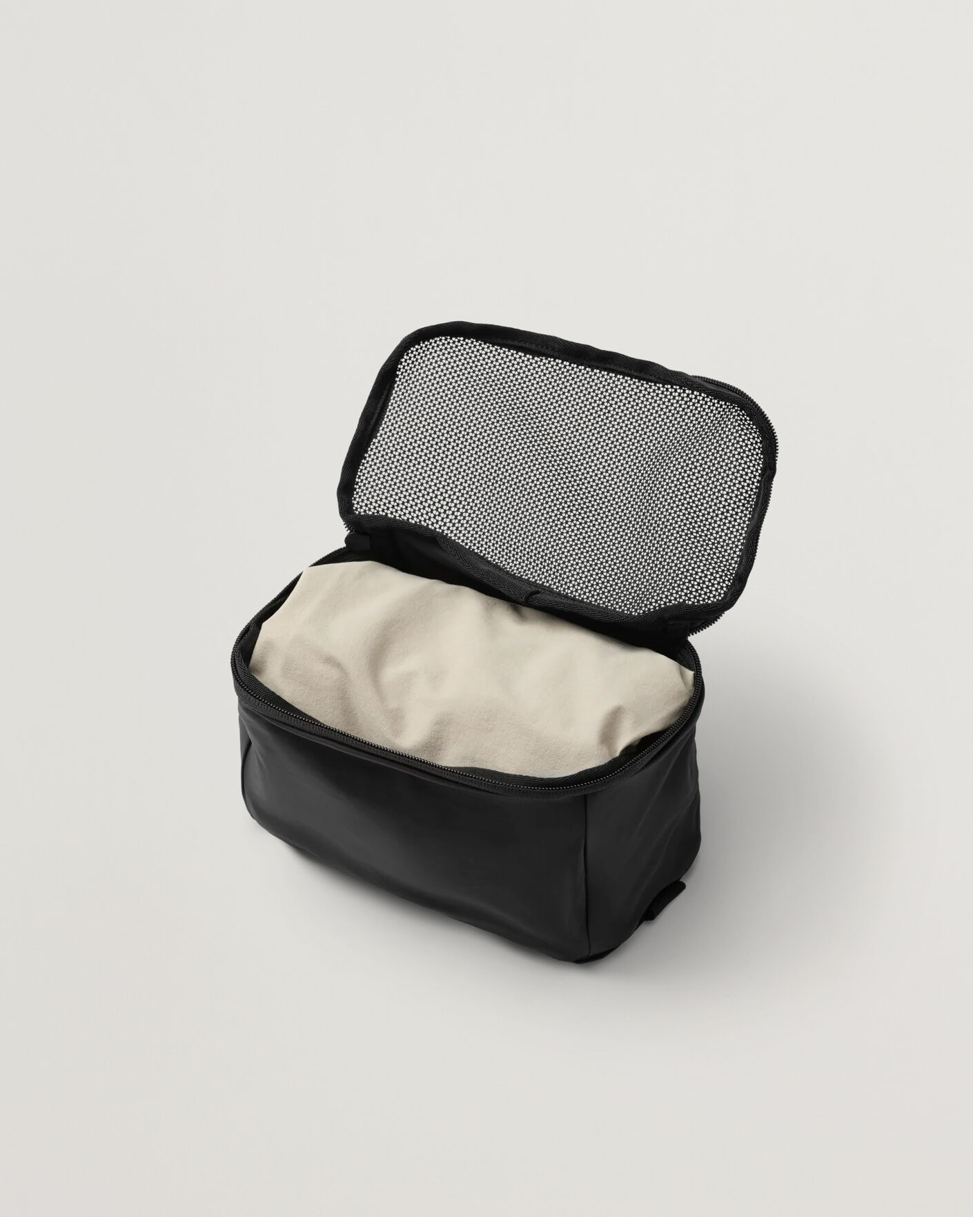 Herre | Vesker | DB | Essential Packing Cube S Black Out