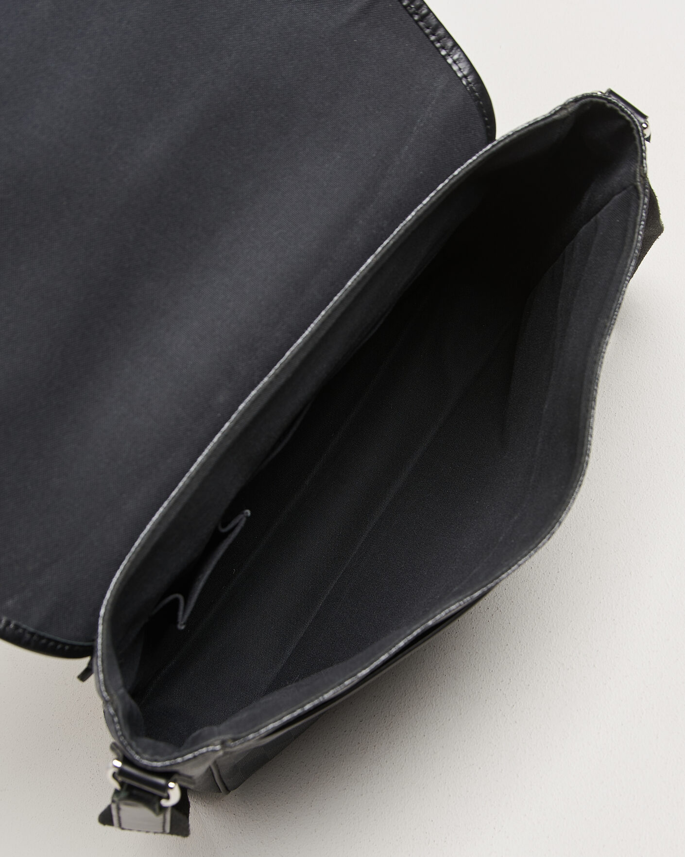 Herre | Pre-Owned & Vintage Bags | Louis Vuitton Pre-Owned | Daniel MM Shoulder Bag Damier Graphite