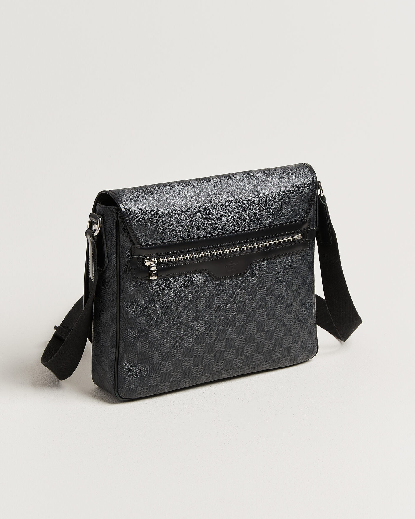 Herre | Pre-Owned & Vintage Bags | Louis Vuitton Pre-Owned | Daniel MM Shoulder Bag Damier Graphite