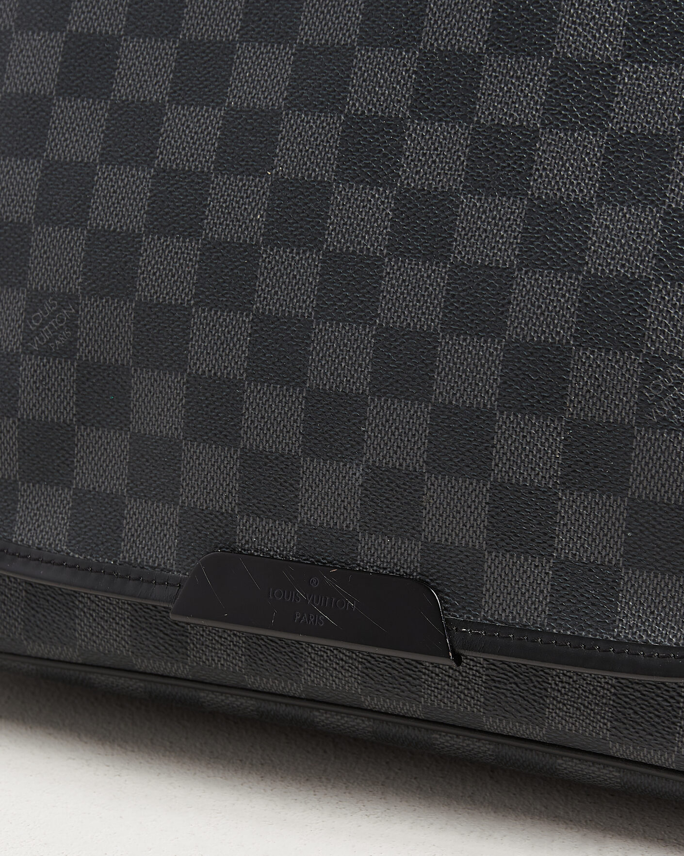 Herre | Pre-Owned & Vintage Bags | Louis Vuitton Pre-Owned | Daniel MM Shoulder Bag Damier Graphite