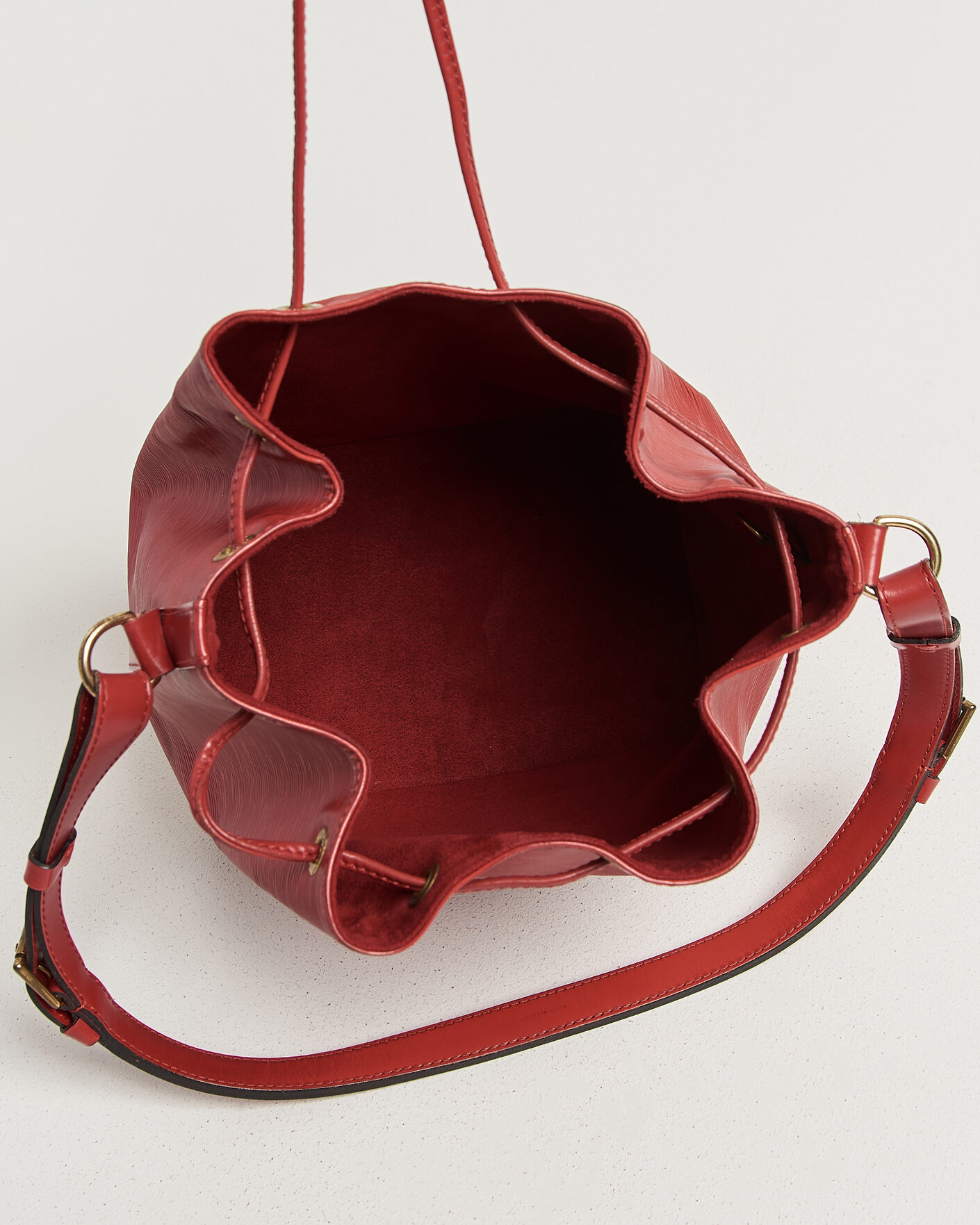 Herre | Pre-Owned & Vintage Bags | Louis Vuitton Pre-Owned | Petit Noé Epi Leather Red