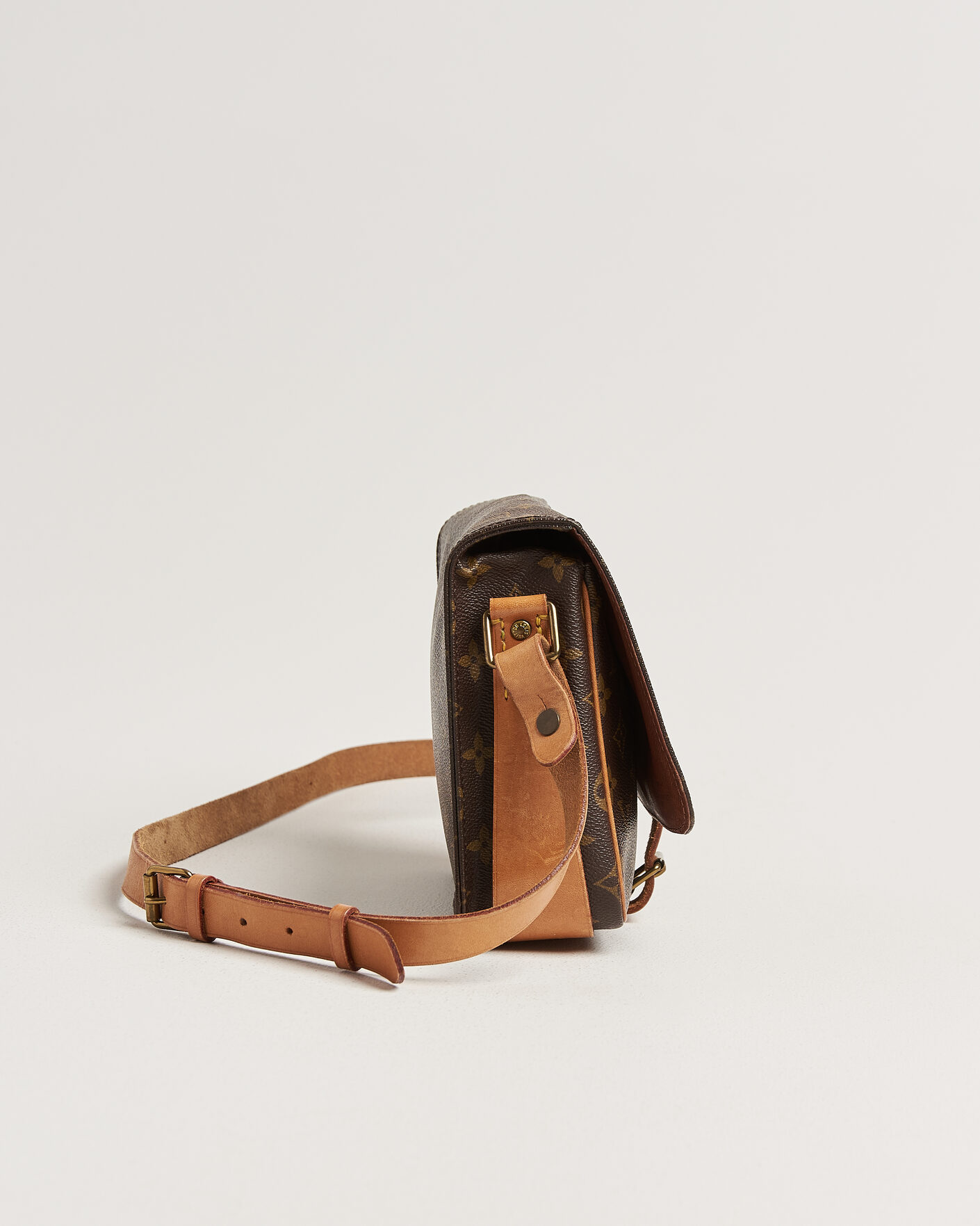 Herre | Pre-Owned & Vintage Bags | Louis Vuitton Pre-Owned | Cartouchiere Bag Monogram