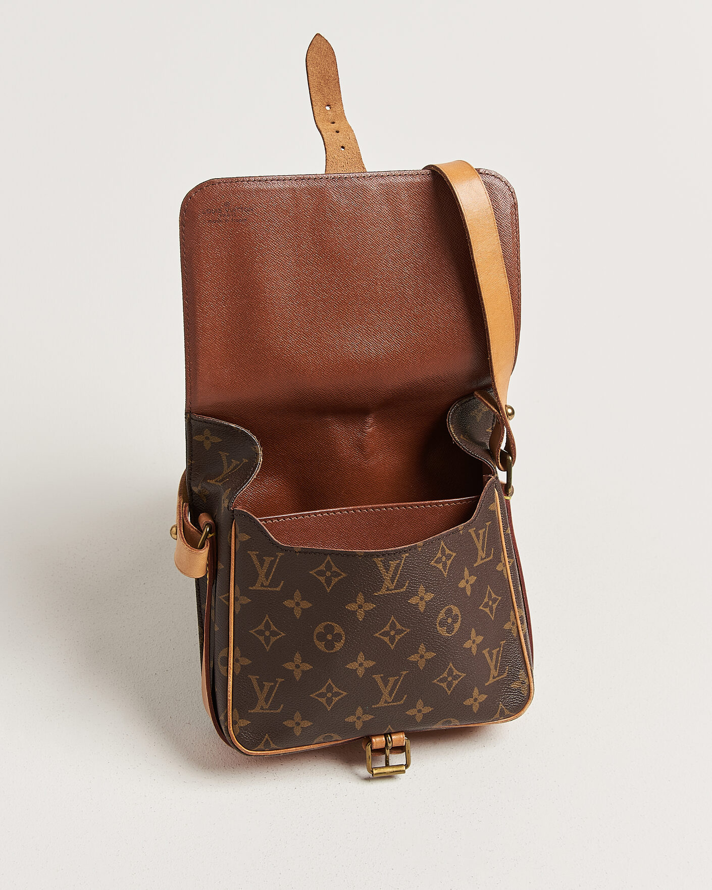 Herre | Pre-Owned & Vintage Bags | Louis Vuitton Pre-Owned | Cartouchiere Bag Monogram