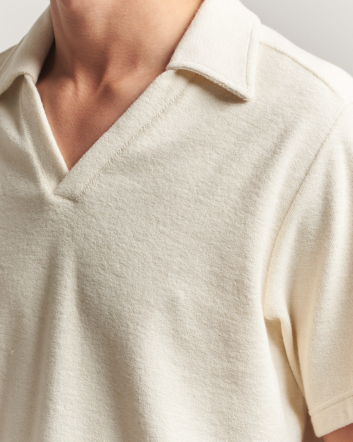 Herre | Pikéer | OAS | Serif Regular Fit Terry Open Collar Polo Ecru