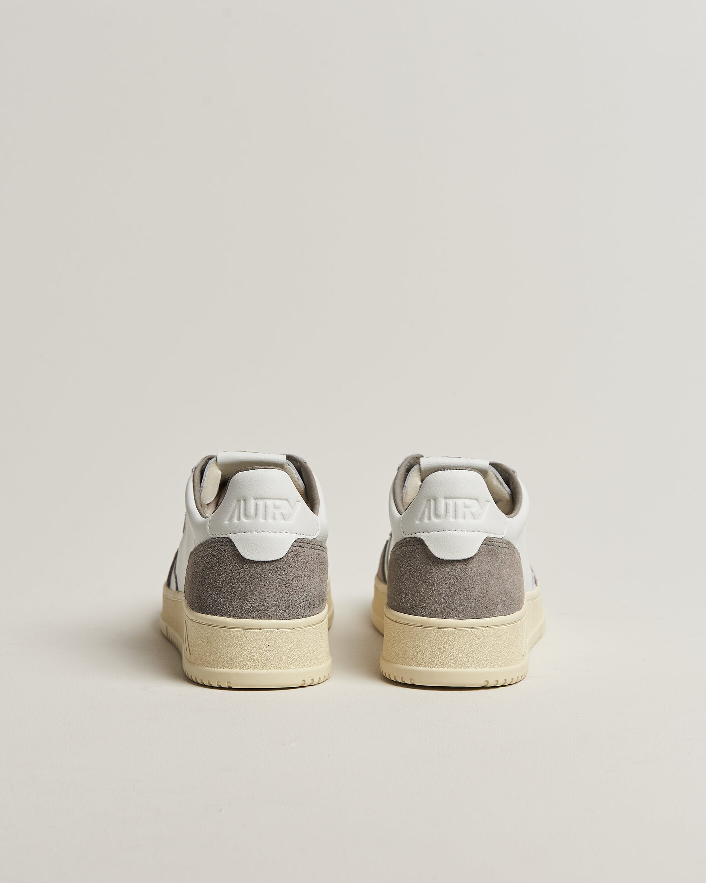 Herre | Sneakers | Autry | Medalist Low Soft Leather/Suede Sneaker White/Cemento