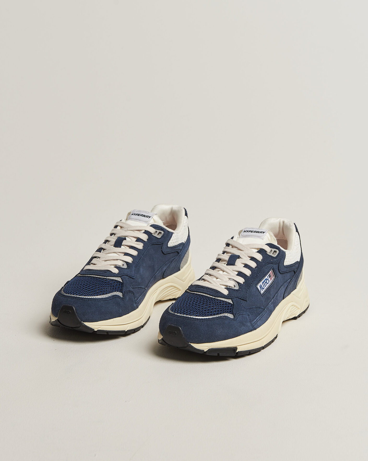 Herre | Sneakers | Autry | Hyperway Low Suede Running Sneaker Black