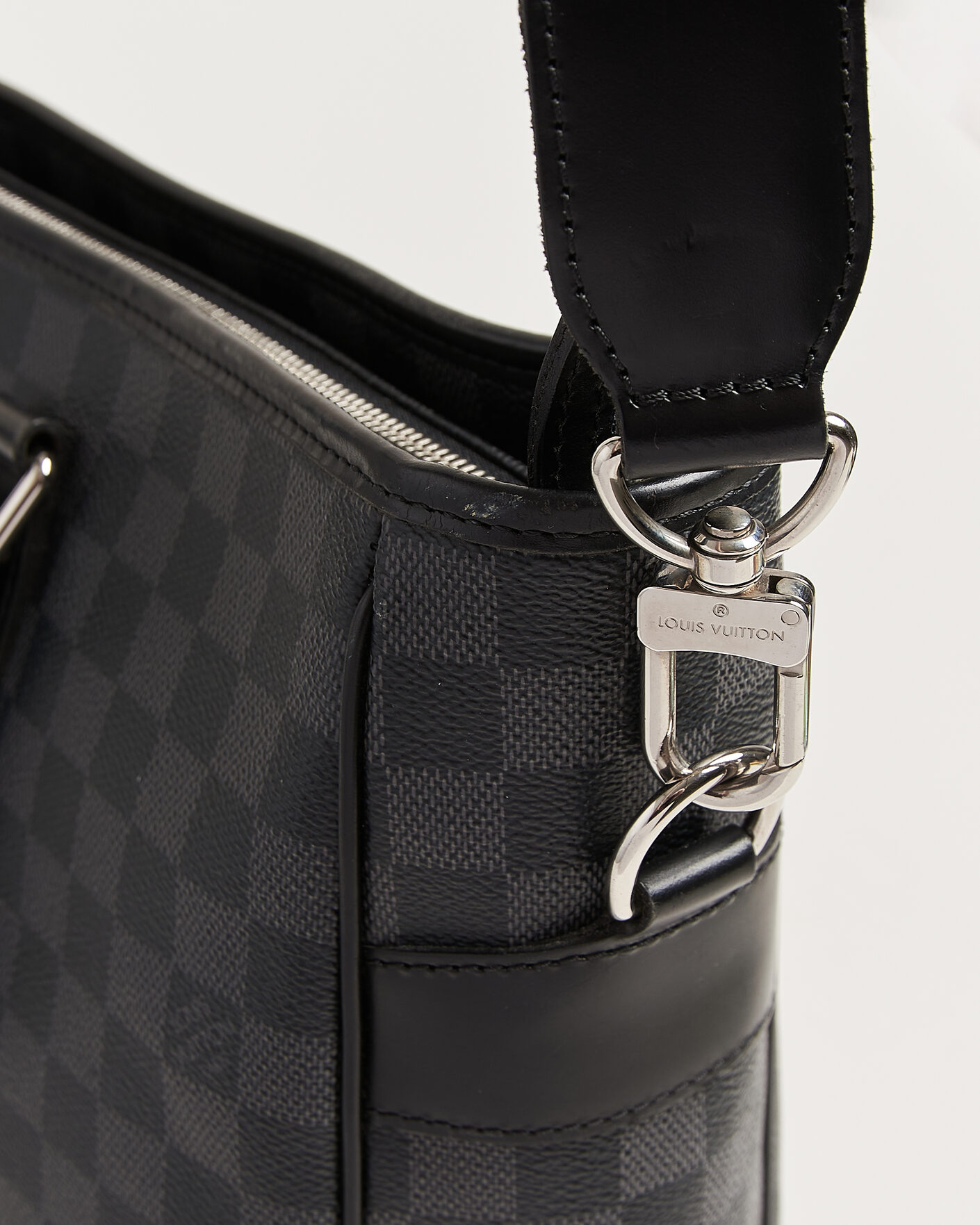 Herre | Pre-Owned & Vintage Bags | Louis Vuitton Pre-Owned | Tadao Tote Bag Damier Graphite