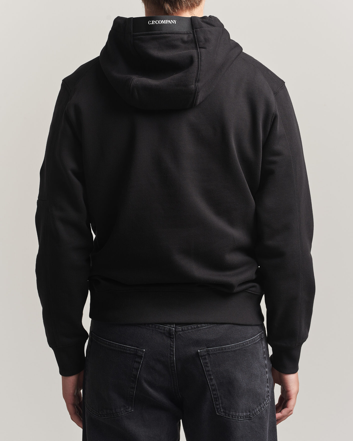 Herre | Gensere | C.P. Company | Diagonal Raised Fleece Lens Hood Black