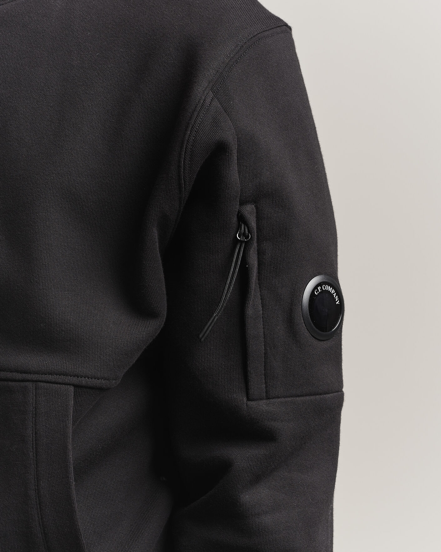 Herre | Gensere | C.P. Company | Diagonal Raised Fleece Lens Hood Black