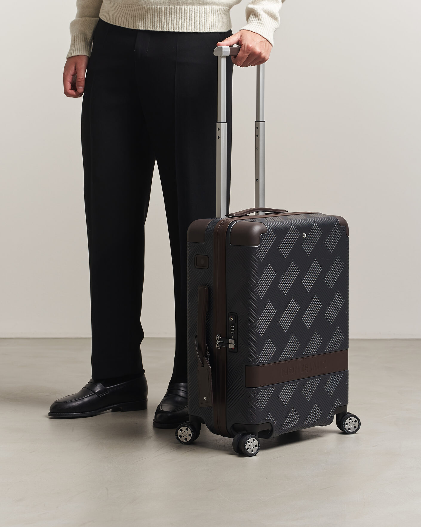 Herre | Vesker | Montblanc | #MY4810 Cabin Extreme 3.0 Compact Trolley Navy Blue