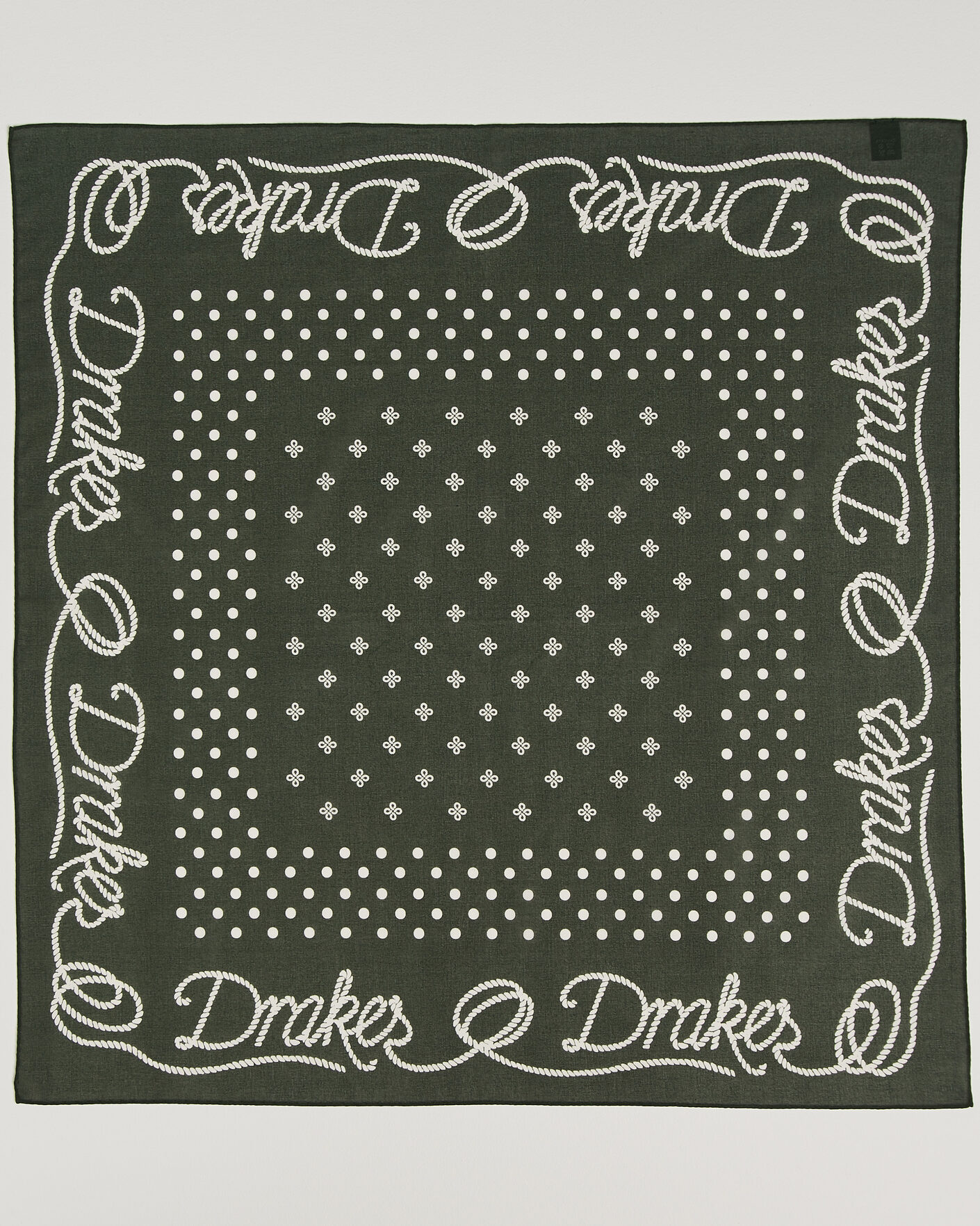 Herre | Scarves | Drake's | Rope Border Cotton Bandana Green