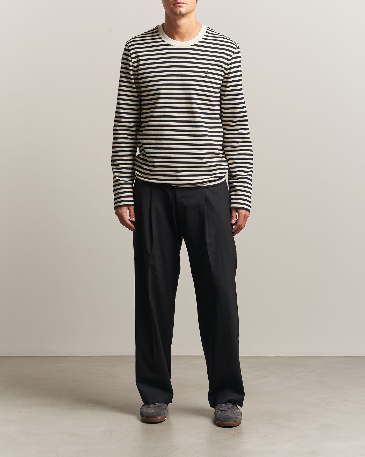 Herre | T-Shirts | AMI | Black Heart Logo Striped Long Sleeve T-Shirt Black/Ivory