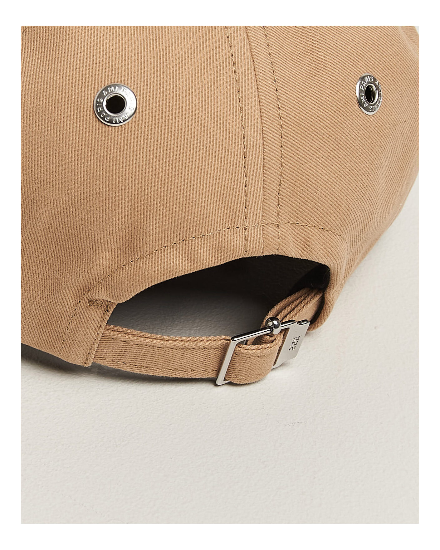 Herre | Hatter og capser | AMI | Contrasted Heart Logo Cap Beige Mastic