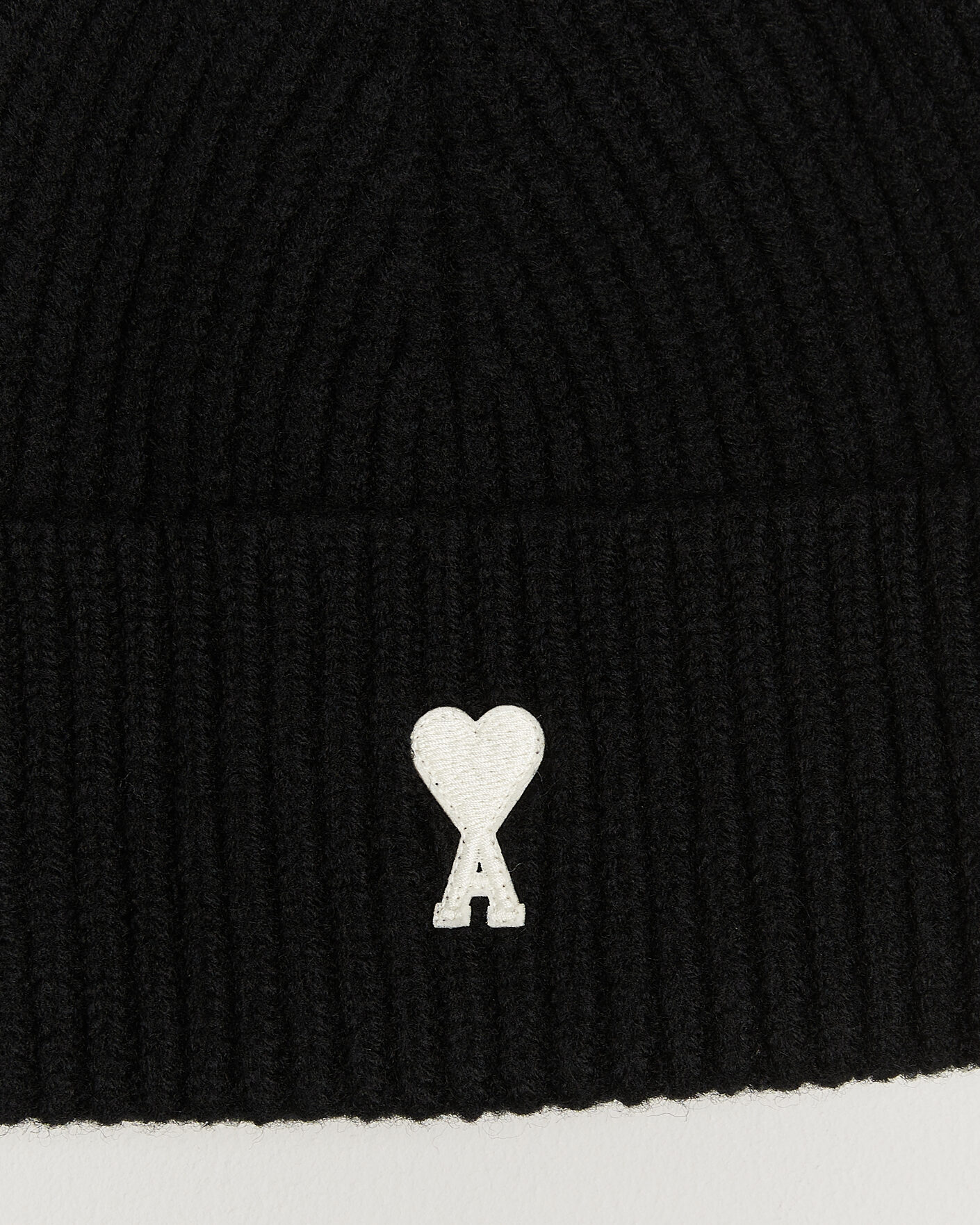 Herre | Luer | AMI | Contrasted Heart Logo Beanie Black
