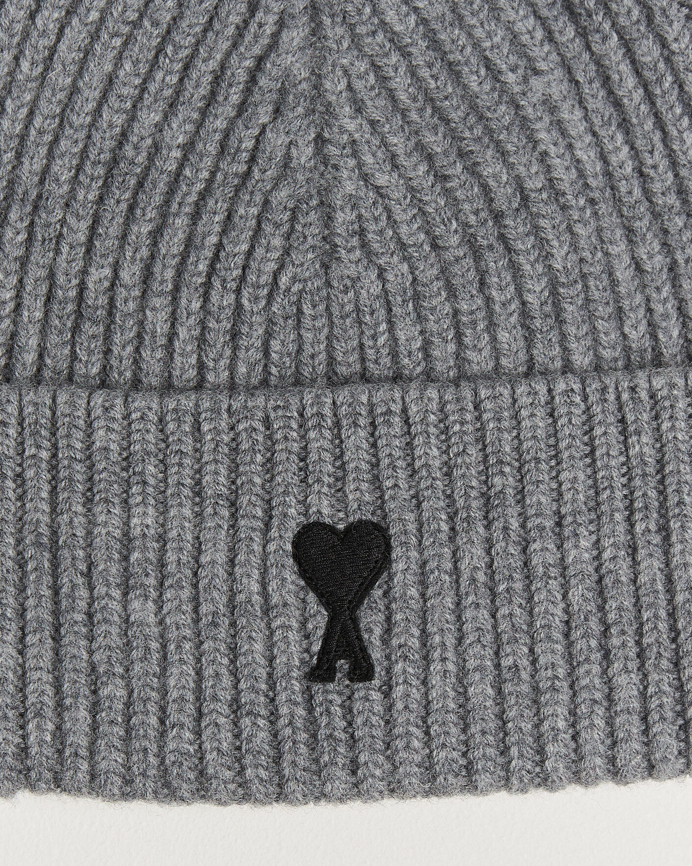 Herre | Luer | AMI | Contrasted Heart Logo Beanie Light Grey Melange