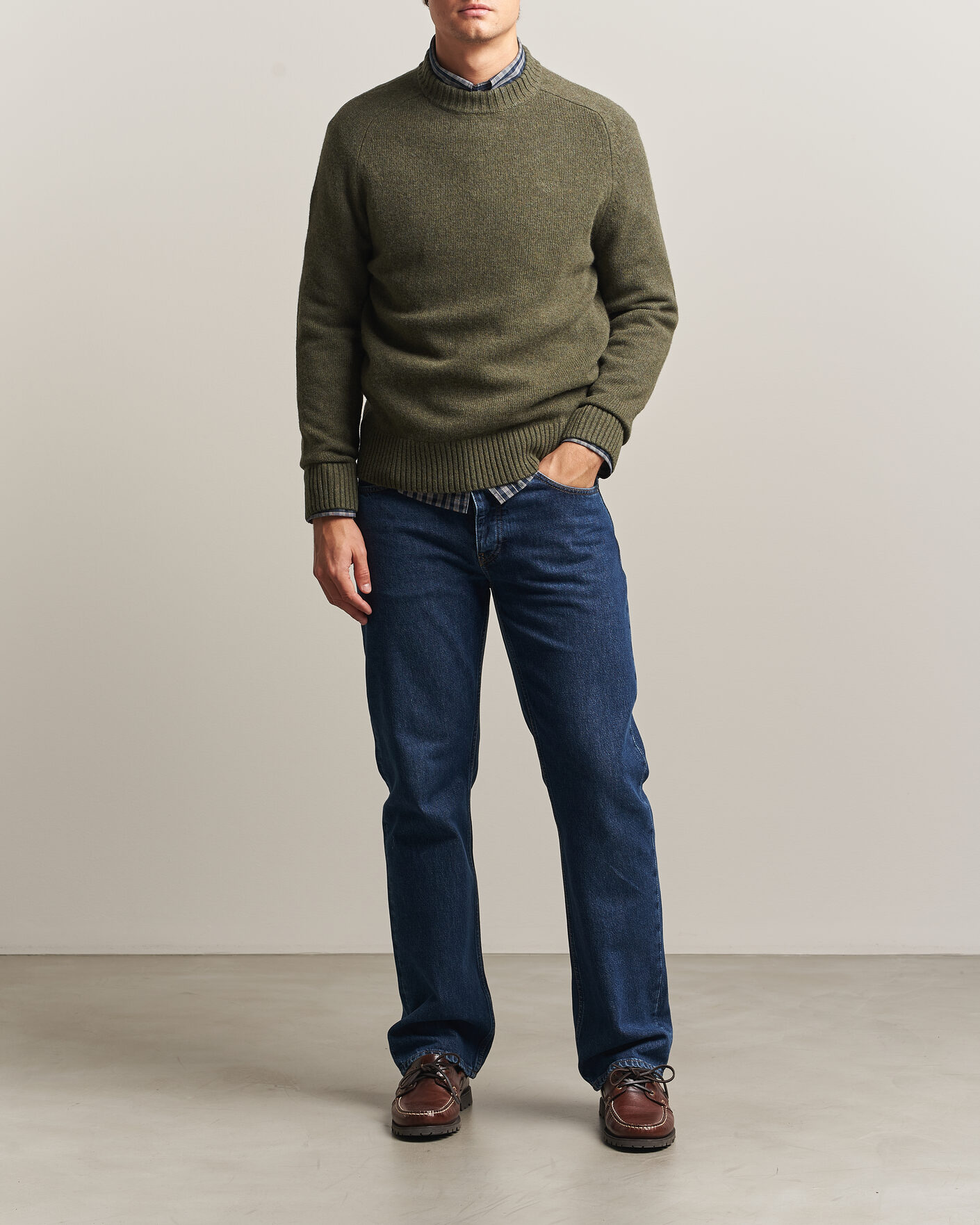 Herre | Gensere | Barbour Lifestyle | Newtown Lambswool Crewneck Olive