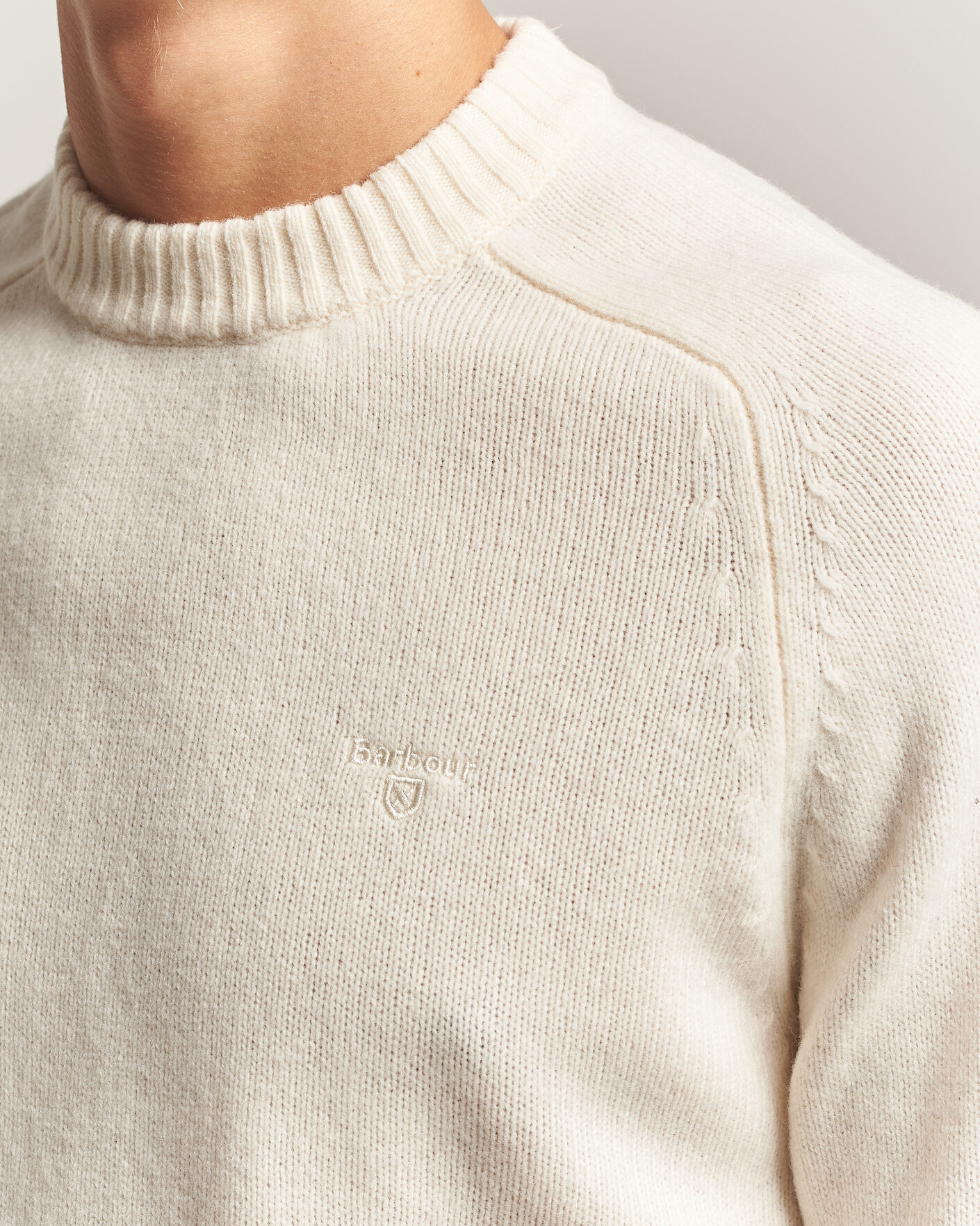 Herre | Gensere | Barbour Lifestyle | Newtown Lambswool Crewneck Antique White