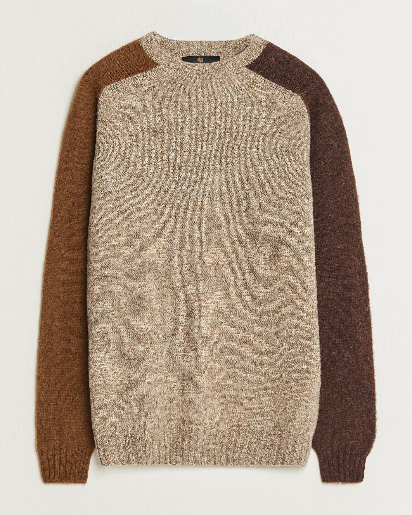 Herre | Gensere | Barbour Lifestyle | Scottish Made Block Colour Crew Light Stone
