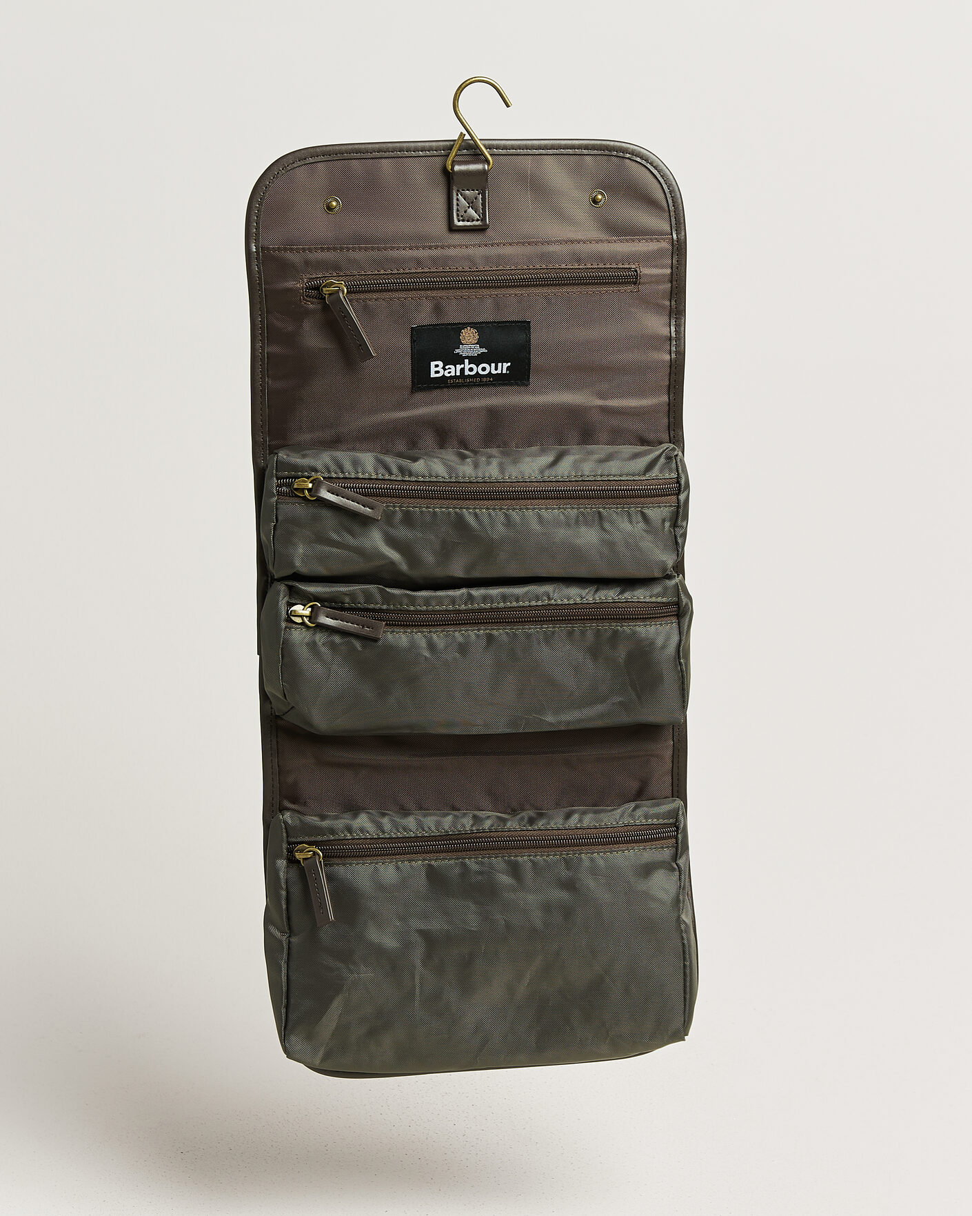 Herre | Vesker | Barbour Lifestyle | Wax Hanging Washbag Olive