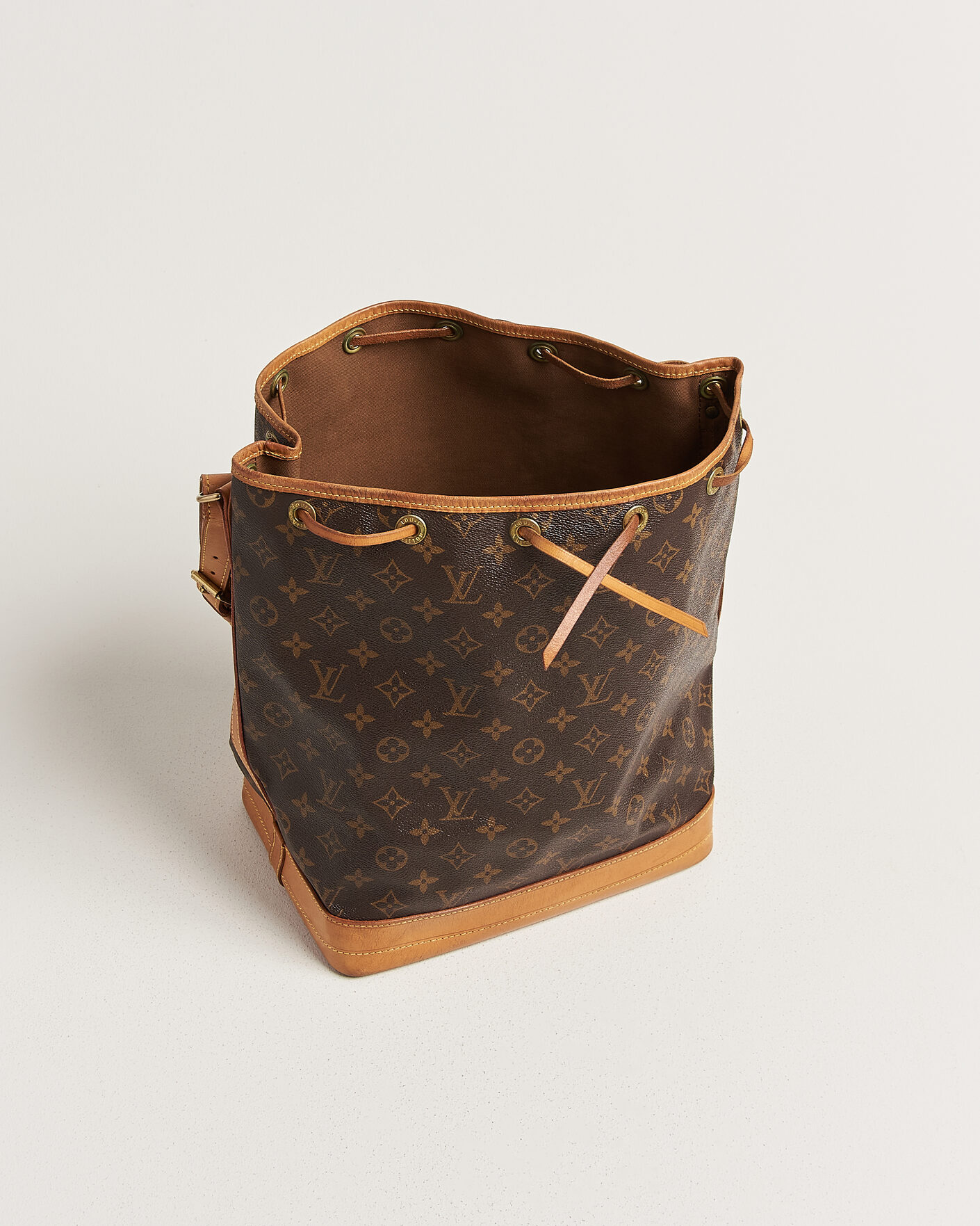 Herre | Pre-Owned & Vintage Bags | Louis Vuitton Pre-Owned | Noé Monogram