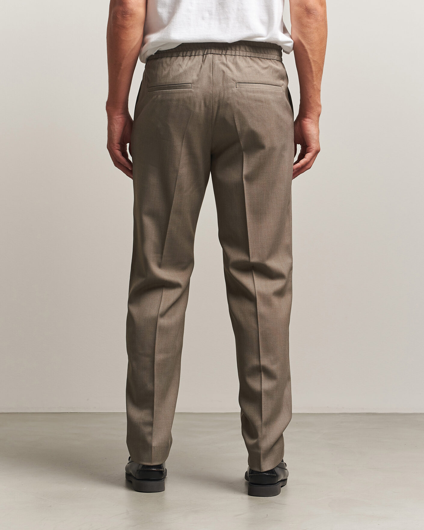 Herre | Bukser | Filippa K | Theo Relaxed Wool Trousers Stone Taupe