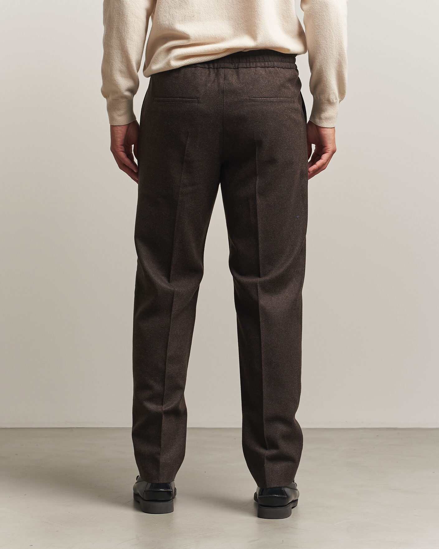Herre | Bukser | Filippa K | Theo Relaxed Flannel Trousers Walnut Brown