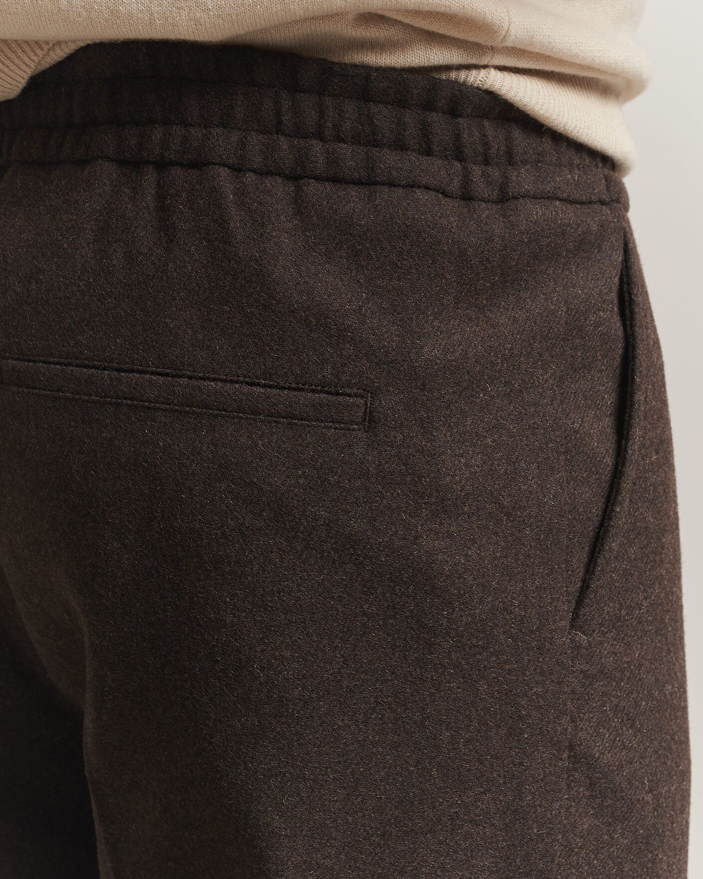Herre | Bukser | Filippa K | Theo Relaxed Flannel Trousers Walnut Brown