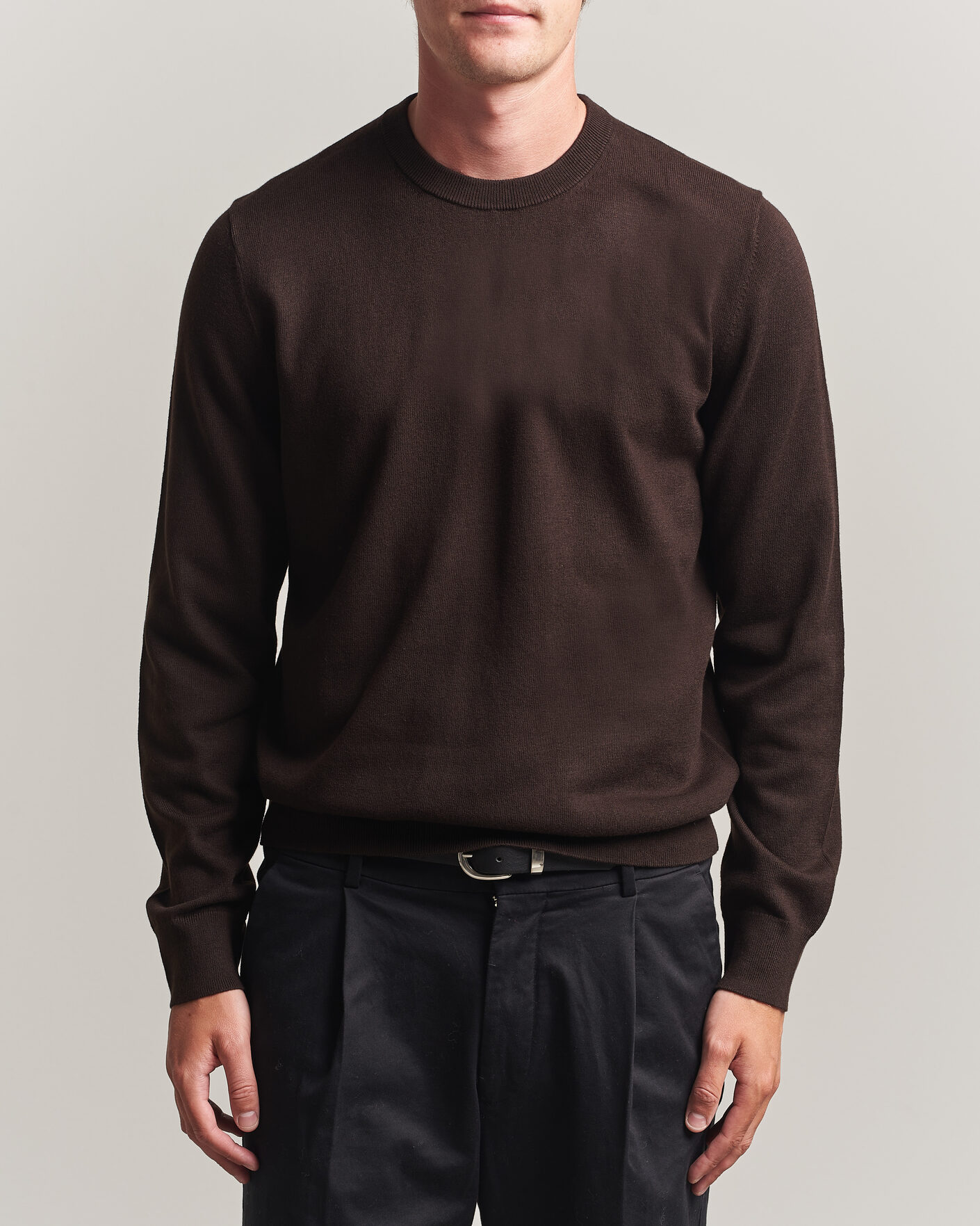 Herre | Gensere | Filippa K | Cotton Merino Knitted Sweater Dark Chocolate