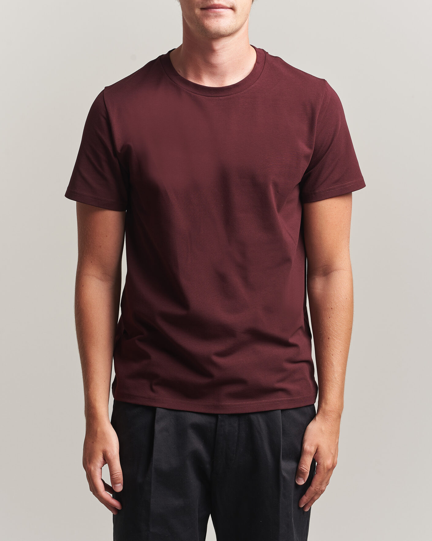 Herre | T-Shirts | Filippa K | Soft Lycra T-Shirt Dark Burgundy