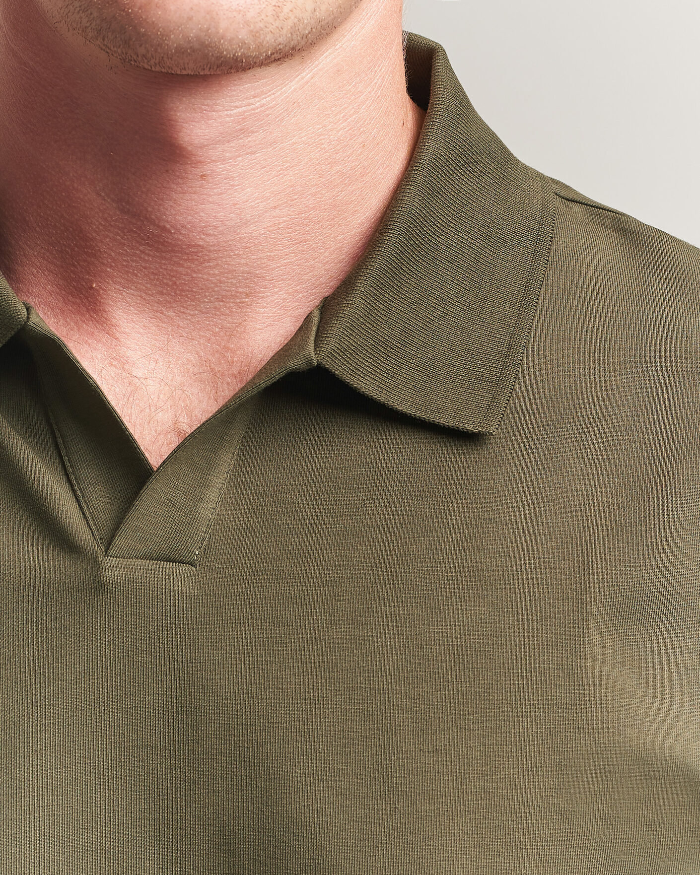 Herre | Pikéer | Filippa K | Soft Lycra Polo T-Shirt Ebony Brown