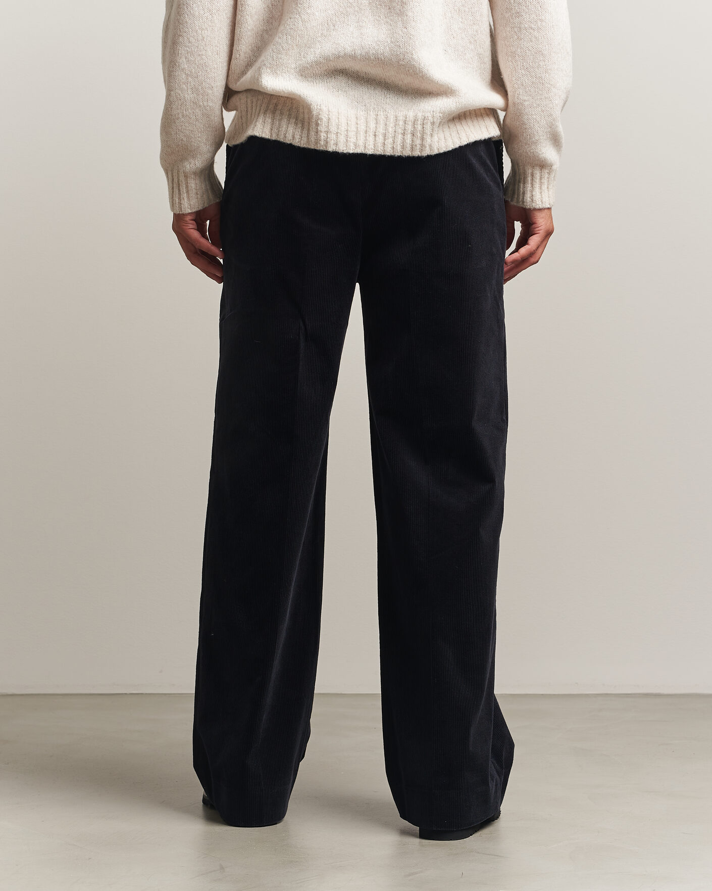 Herre | Bukser | Filippa K | Hector Corduroy Trousers Dark Navy