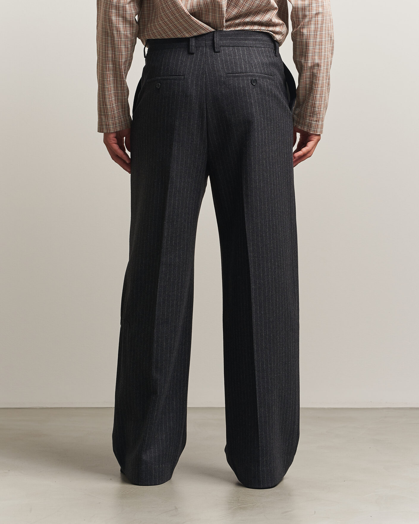 Herre | Bukser | Filippa K | Hector Wool Flannel Pinstriped Trousers Anthracite