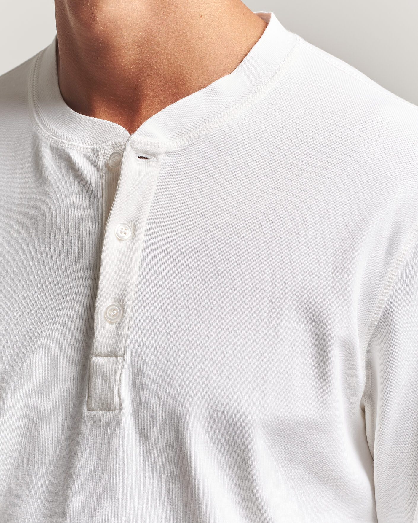 Herre | Gensere | Filippa K | Cotton Rib Henley White