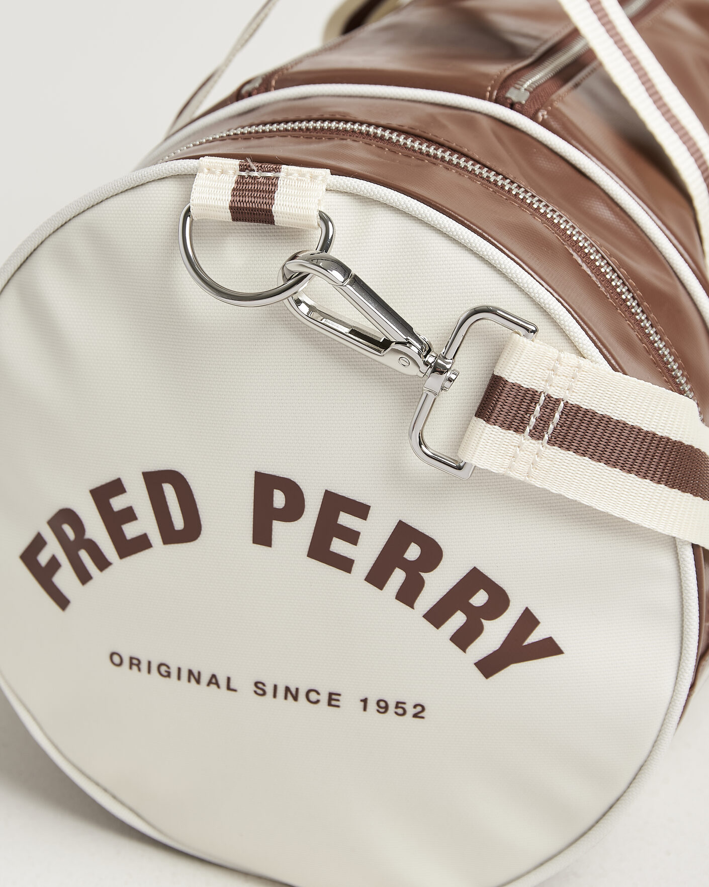 Herre | Vesker | Fred Perry | Classic Barrel Bag Tan