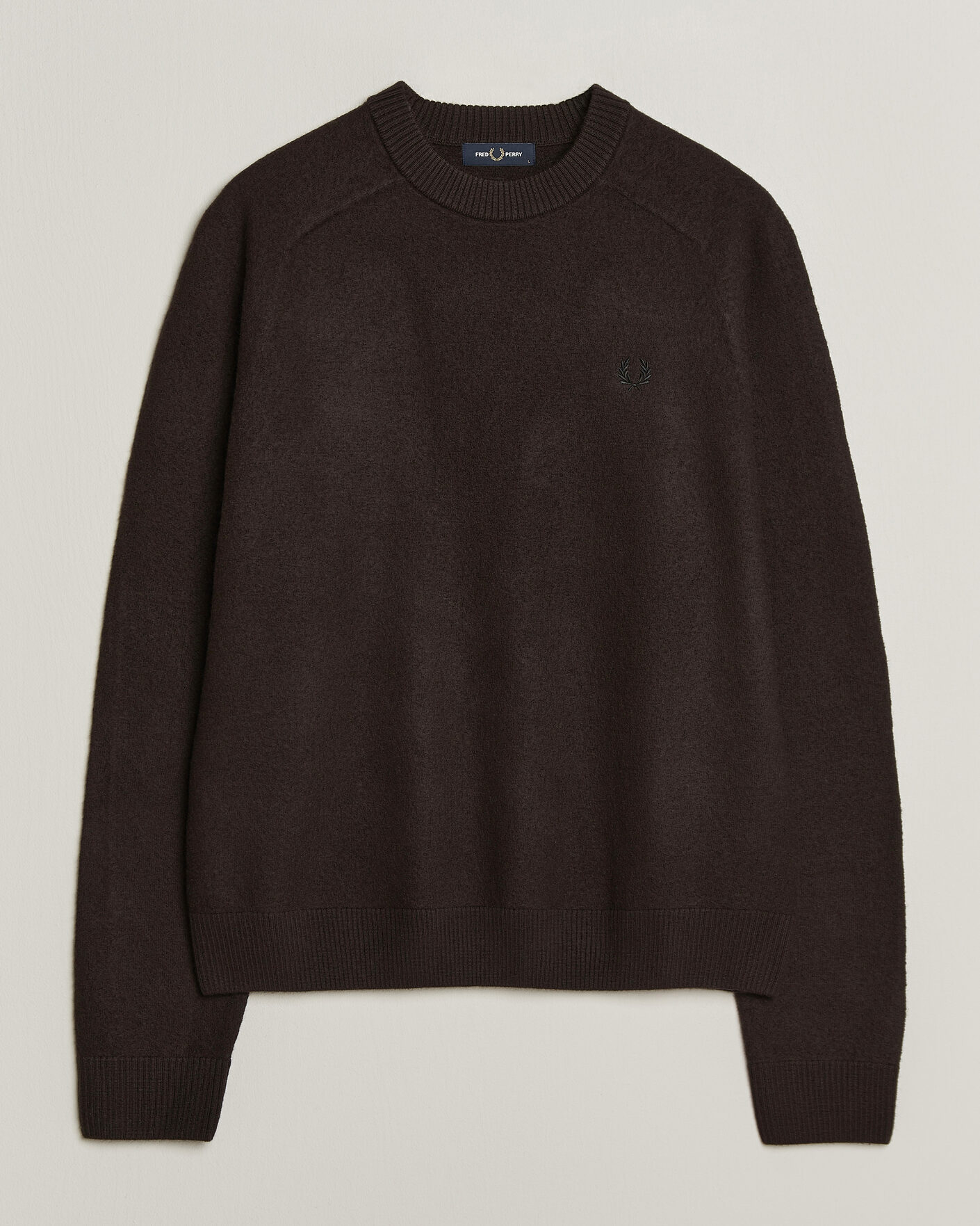 Herre | Gensere | Fred Perry | Wool Saddle Sleeve Crew Neck Rich Brown