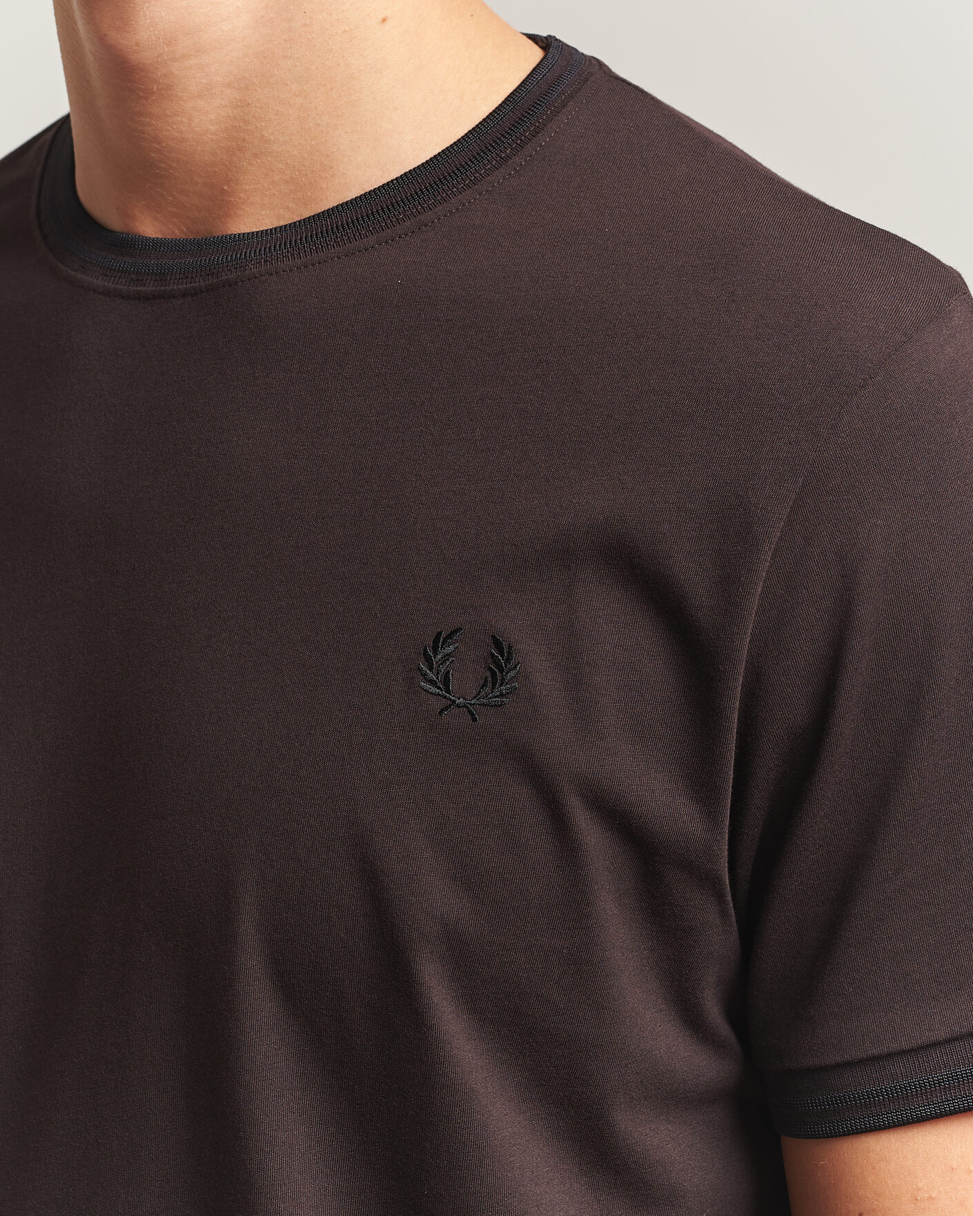 Herre | T-Shirts | Fred Perry | Twin Tipped T-Shirt Rich Brown