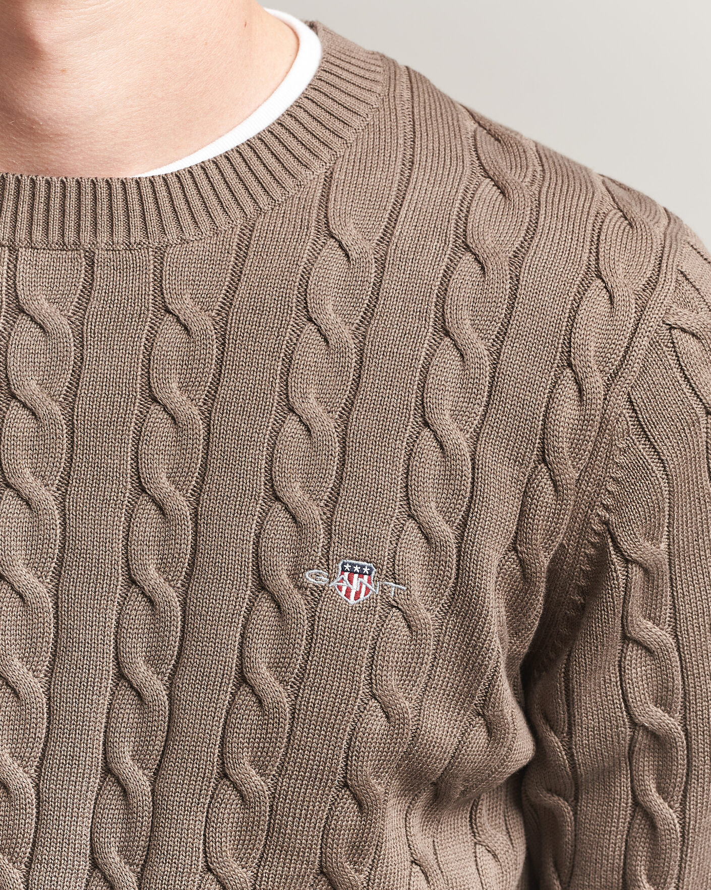 Herre | Gensere | Gant | Cotton Cable Crew Neck Faded Taupe