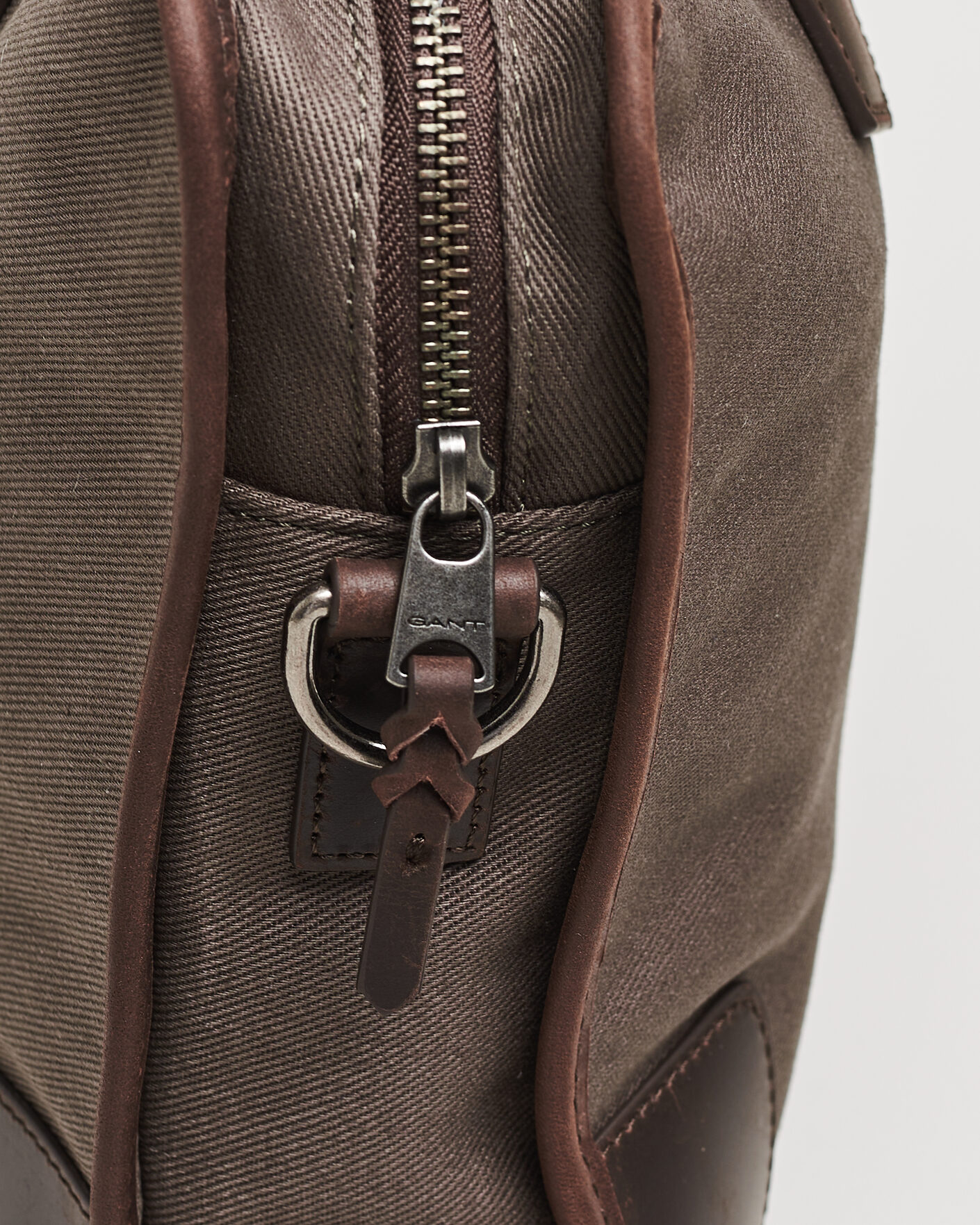 Herre | Vesker | Gant | Modern Premium Canvas Commuter Bag Faded Taupe