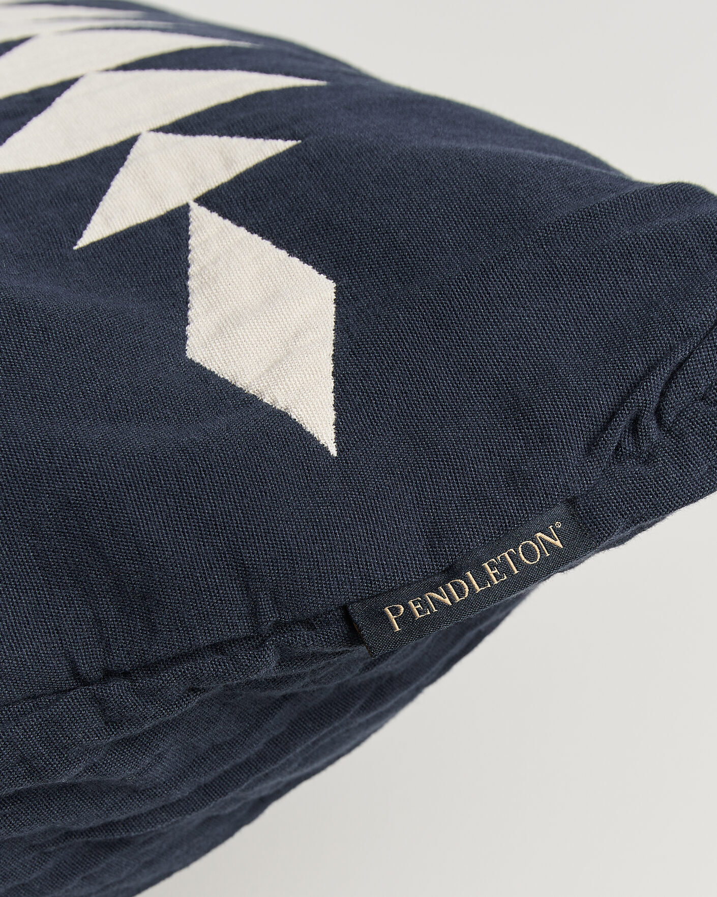 Herre | Til hjemmet | Pendleton | Organic Cotton Matelasse Pillow Midnight Nova