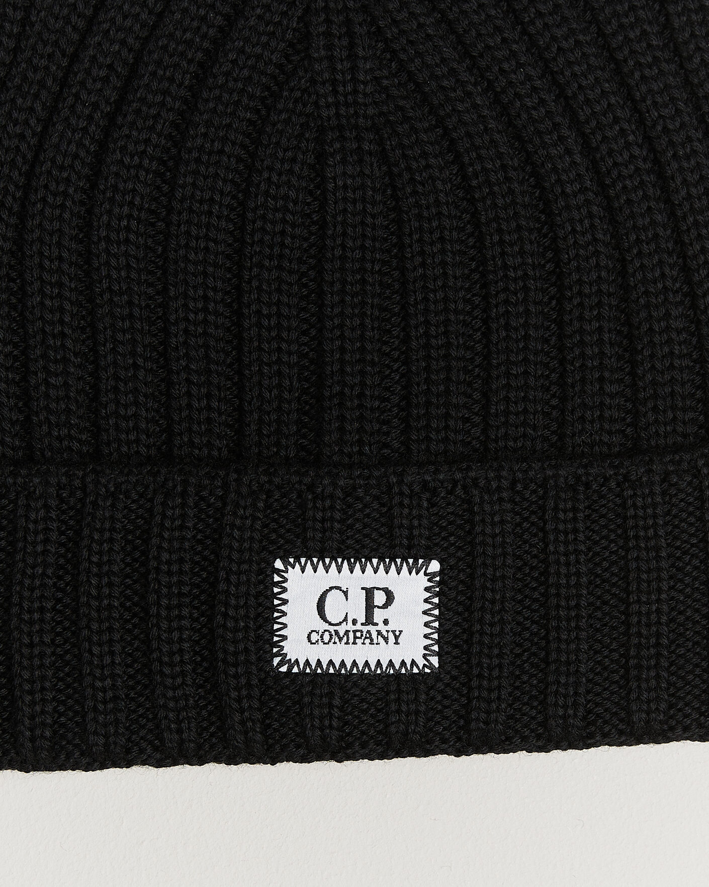 Herre | Luer | C.P. Company | Extra Fine Merino Rib Knitted Hat Black