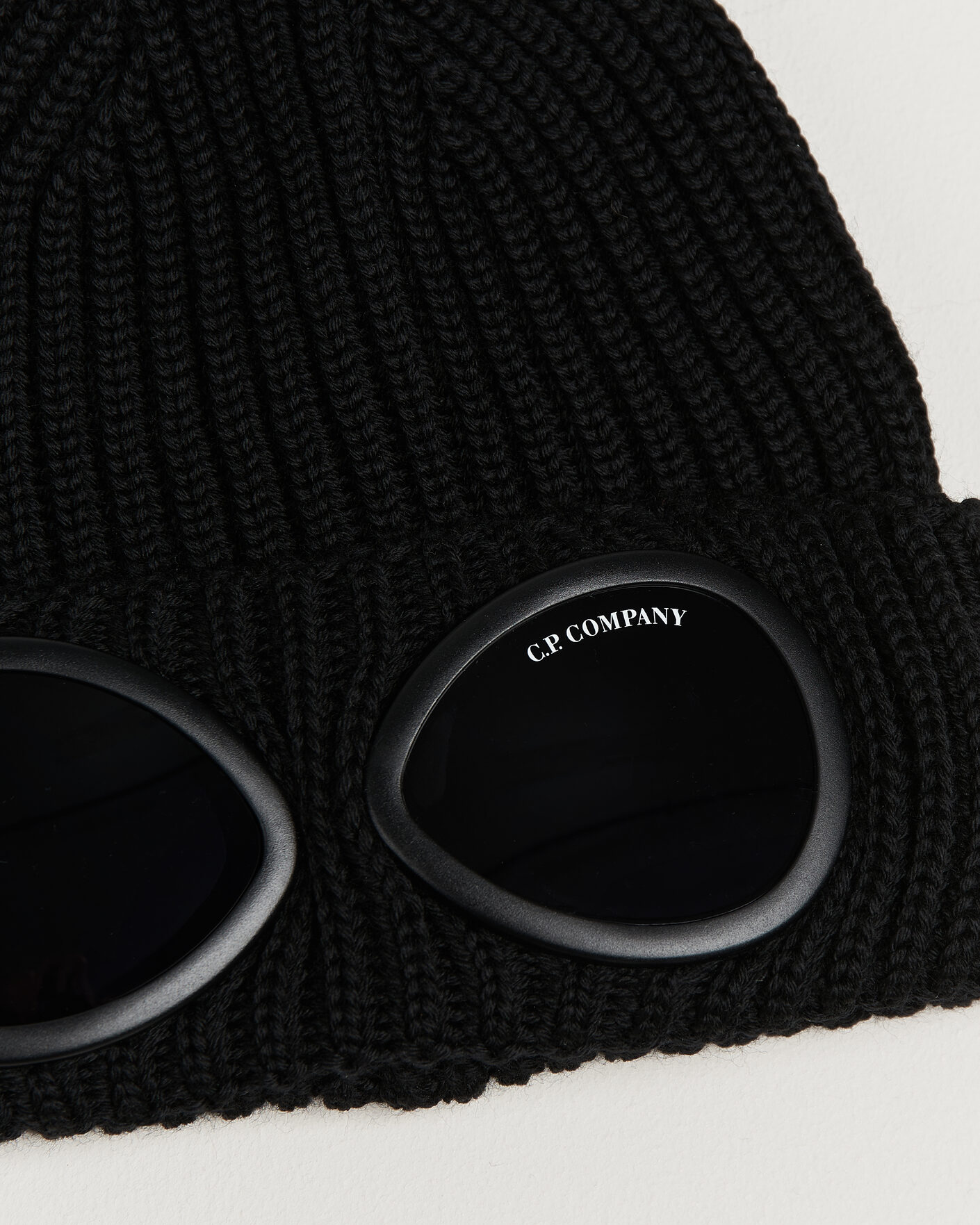 Herre | Luer | C.P. Company | Knitted Merino Goggle Beanie Black