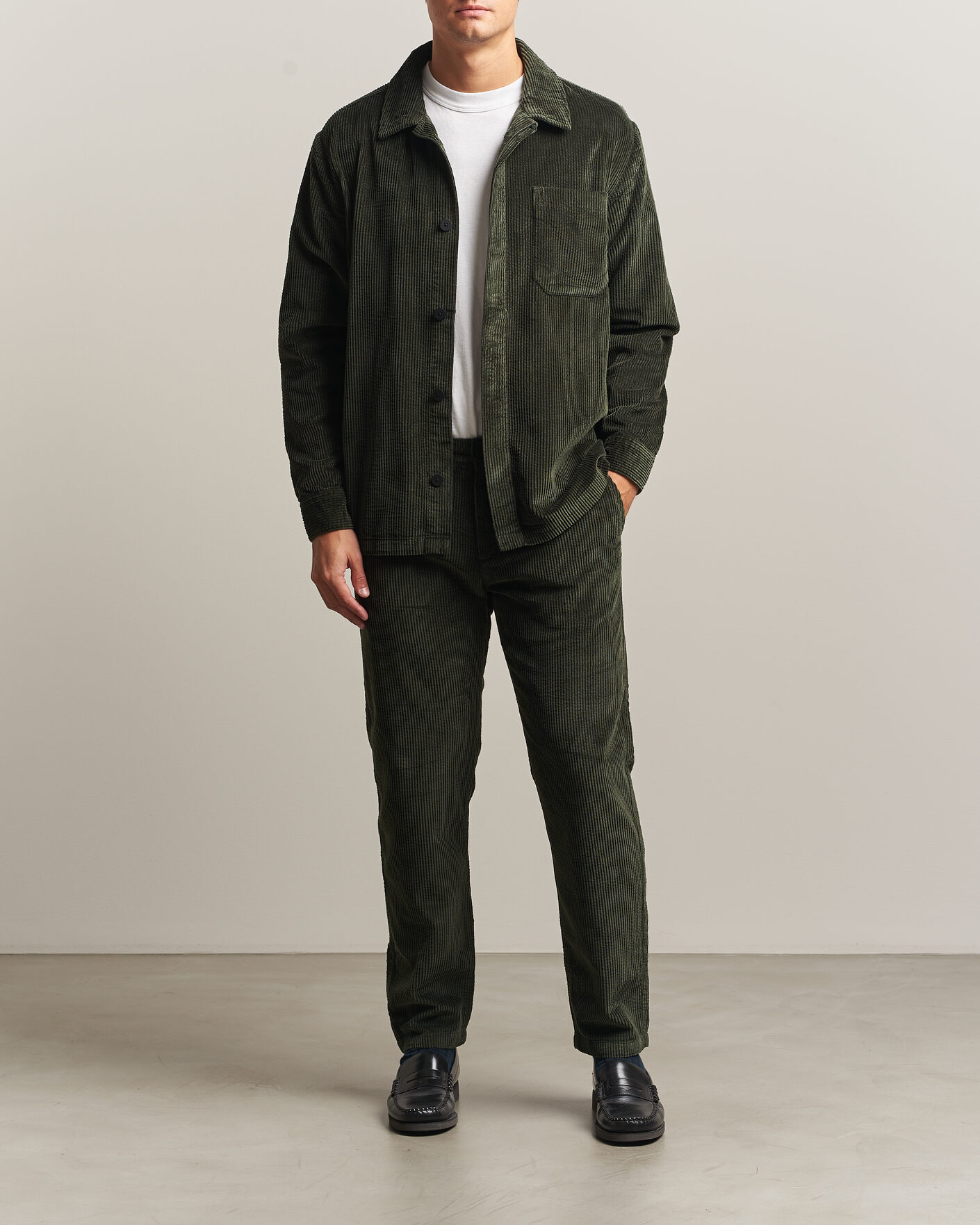 Herre | Skjorter | KnowledgeCotton Apparel | Cotton Corduroy Overshirt Forest Night