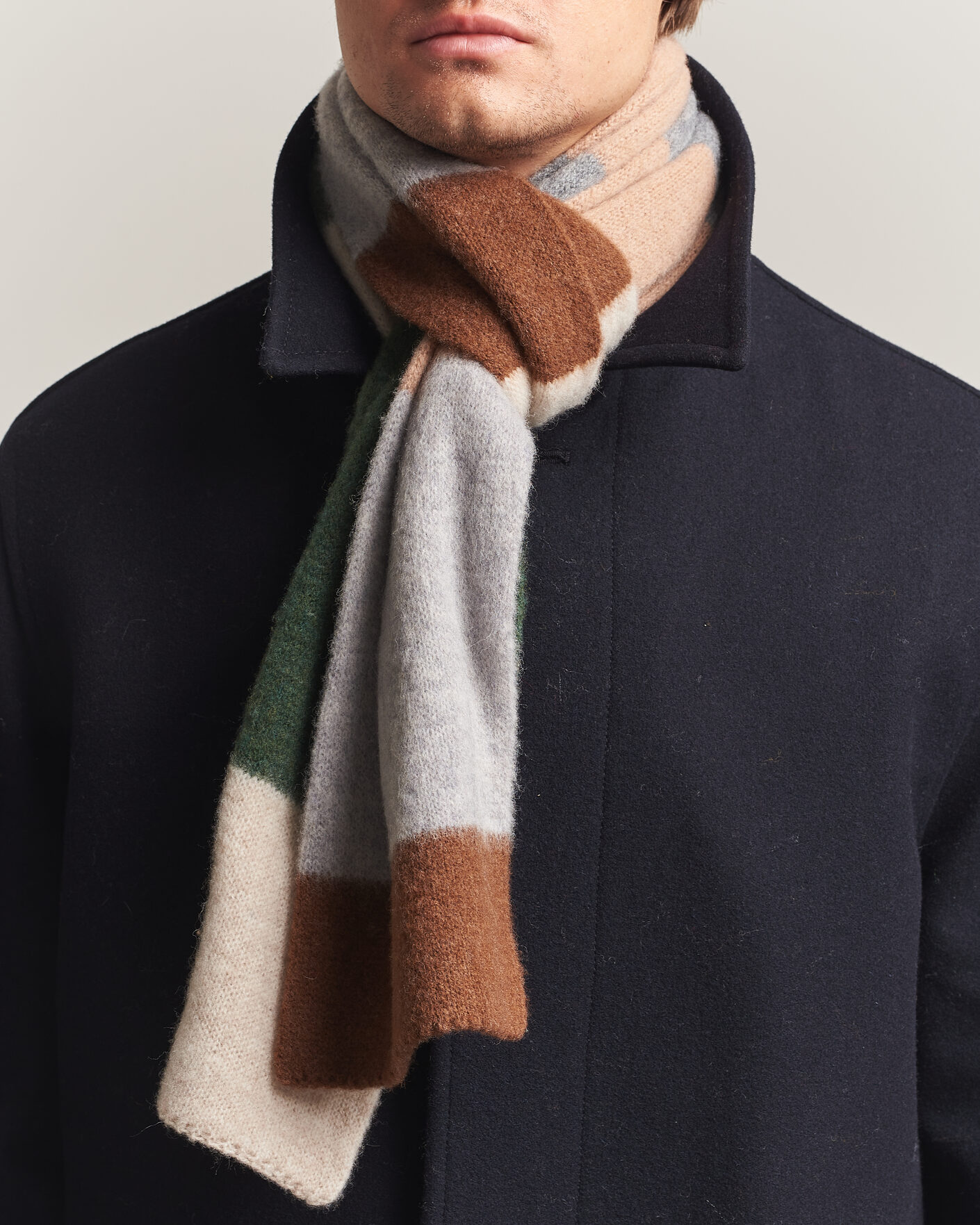 Herre | Skjerf | Robert Mackie | Rona Ribbed Shaggy Lambswool Scarf Grey/Green/Beige Mix