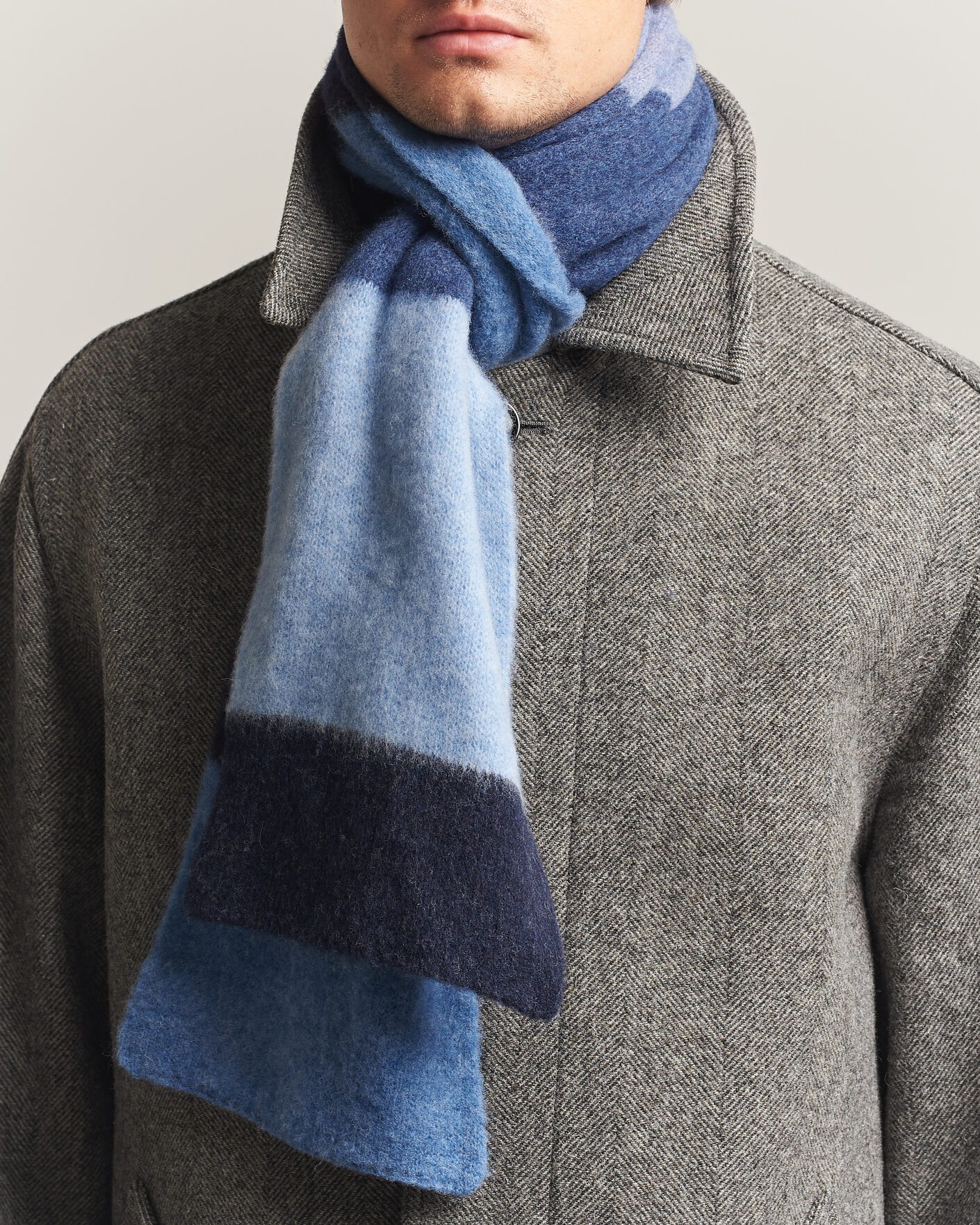 Herre | Skjerf | Robert Mackie | Rona Ribbed Shaggy Lambswool Scarf Blue